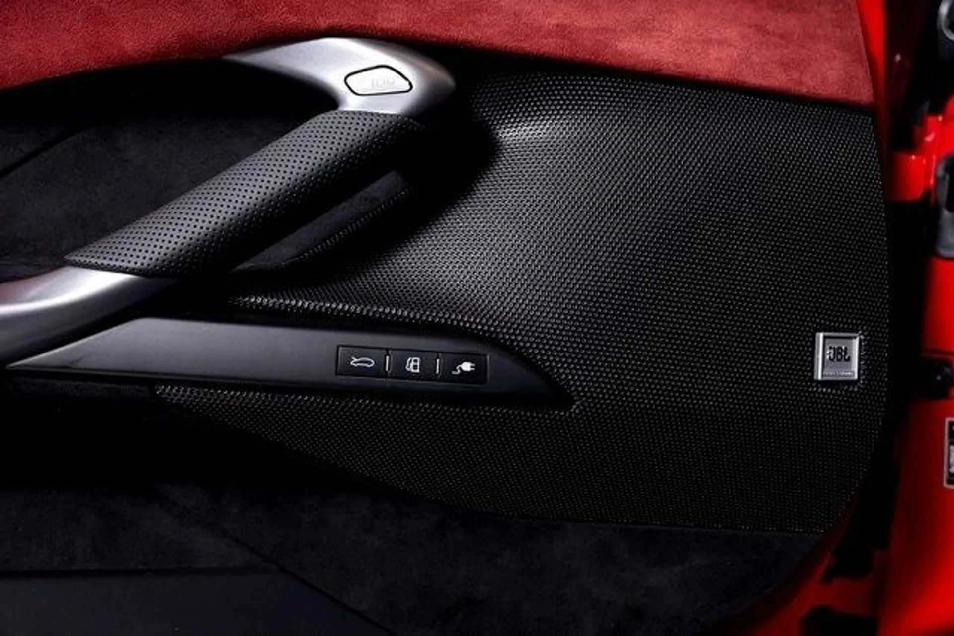 mph055_1990226738_7e48d88a9201728bc5c78bf39c13c666x_e44682d984