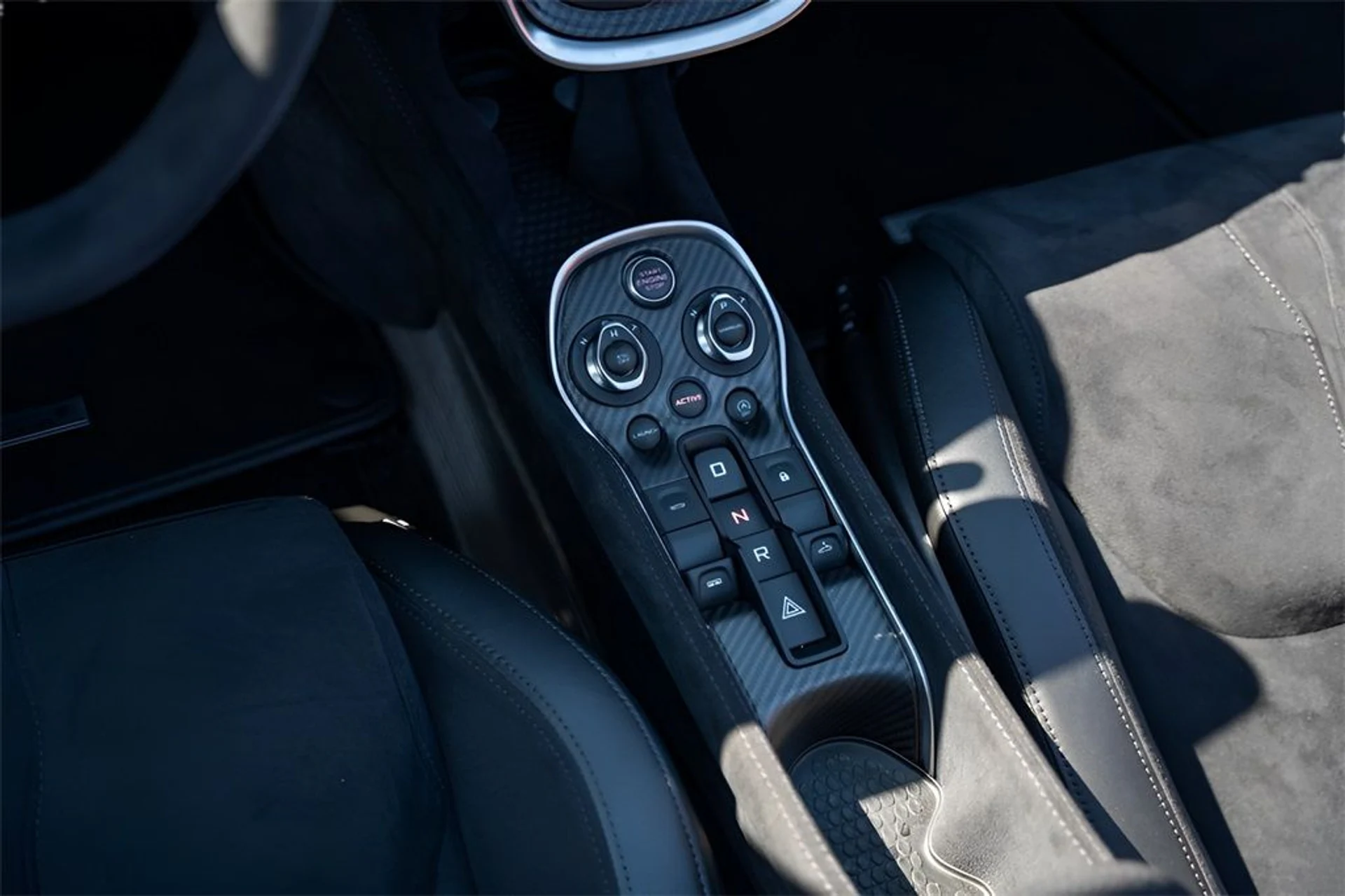 mph055_2002429976_image_57_1800e35d9f