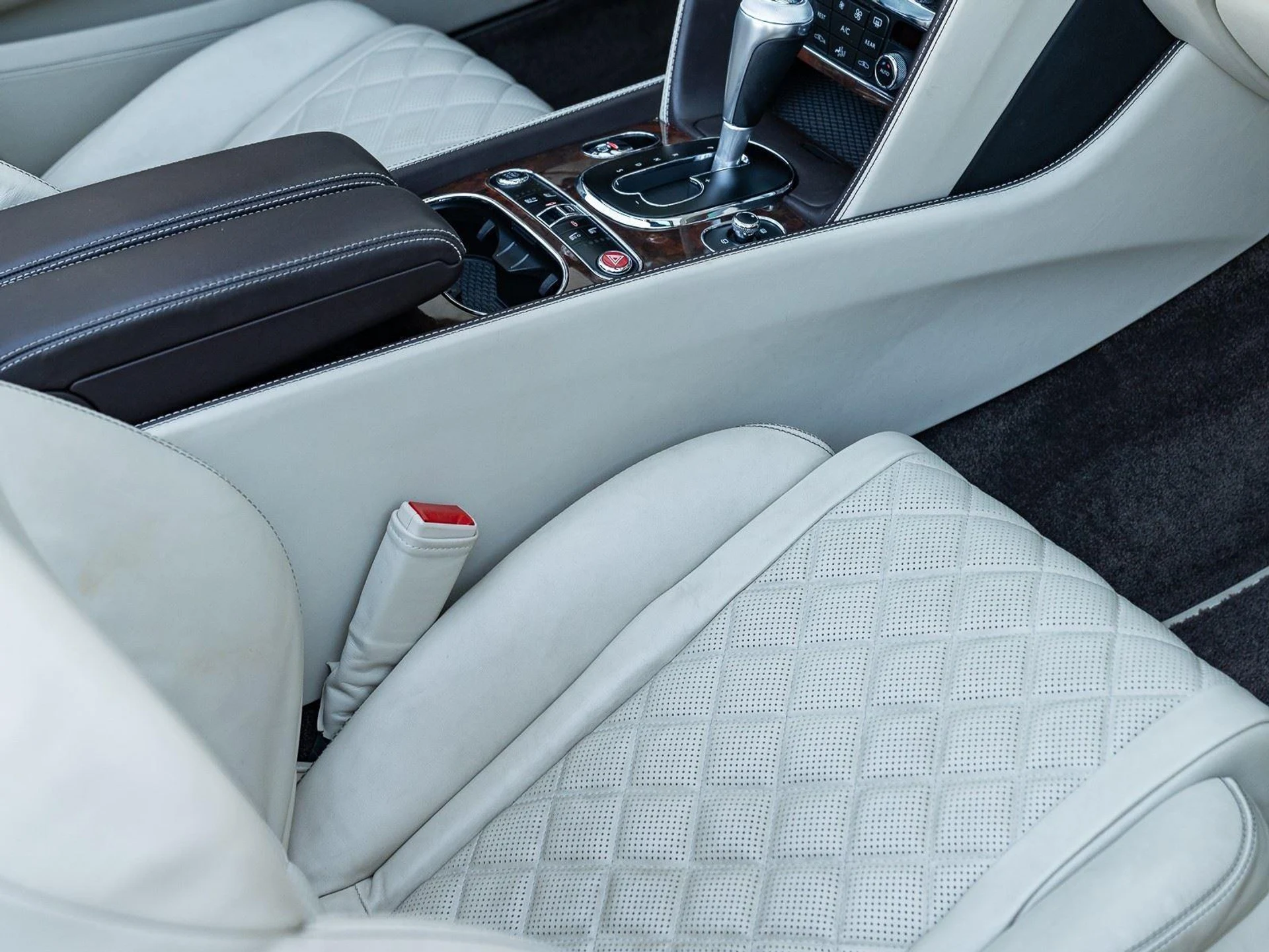 mph055_2045037319_Used_2018_Bentley_Continental_GT_1767952854_66a1a0441a