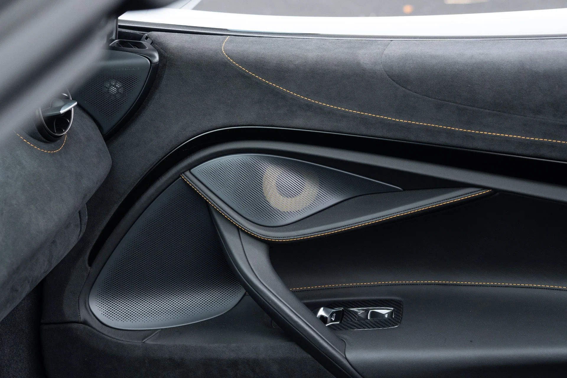 mph055_2053960358_Used_2022_Mc_Laren_720_S_Spider_Performance_1776703279_43c927a4cd