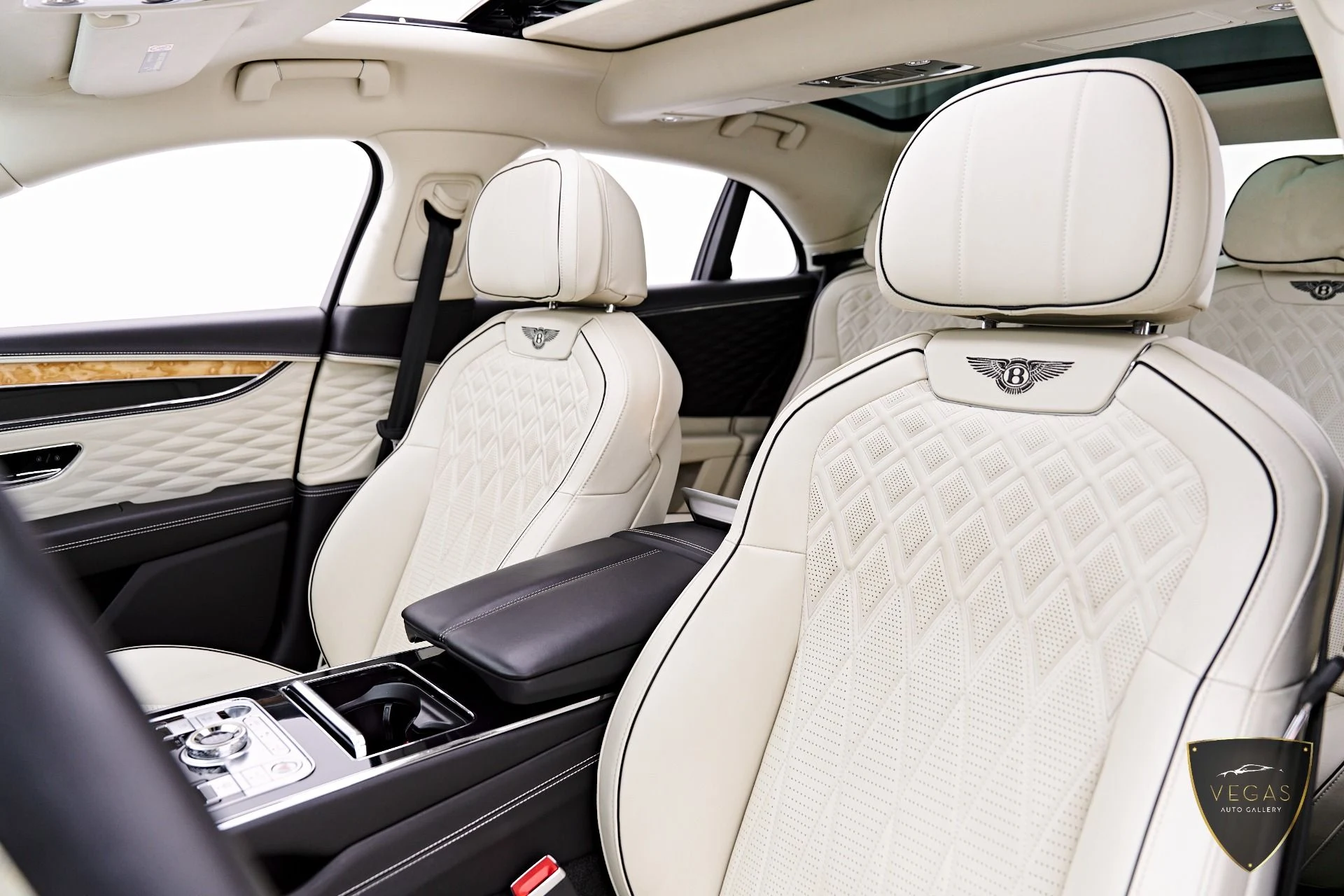 mph055_2057066441_Used_2022_Bentley_Flying_Spur_V8_1782495093_213ca0e0df