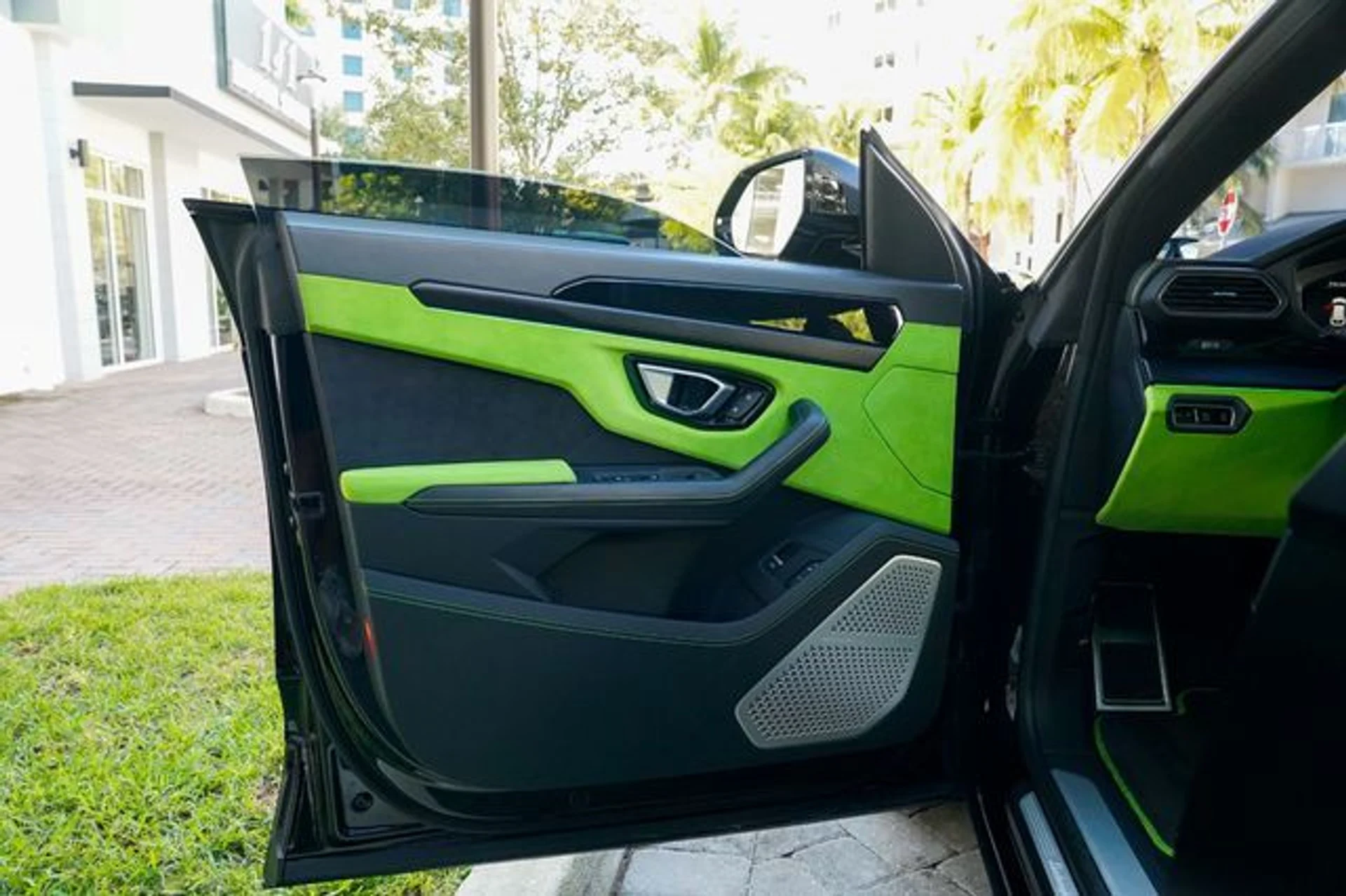 mph055_20582612_22939991_56_732f666319