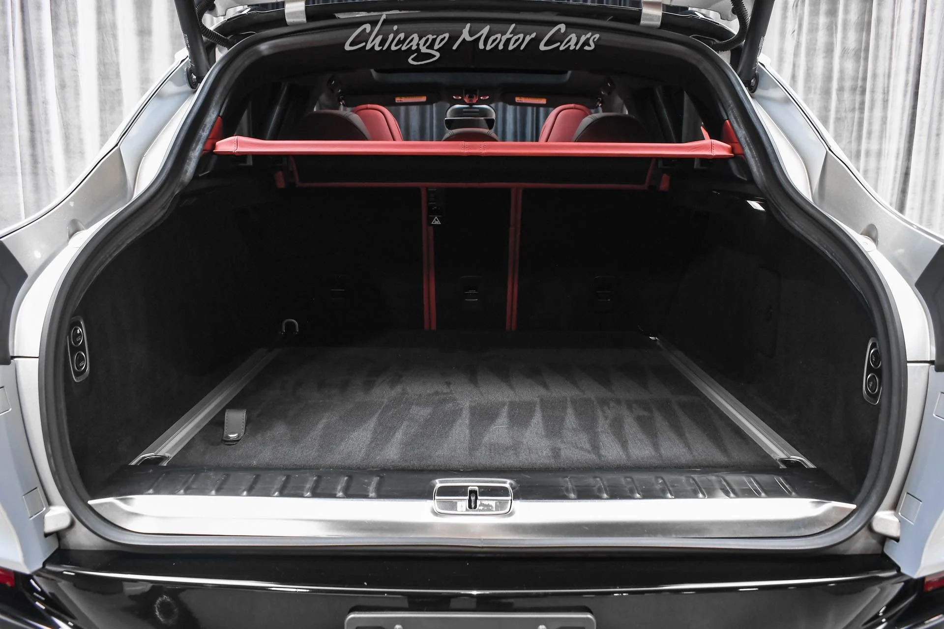 mph055_2080893901_13003_p56_l_86bf8892b1