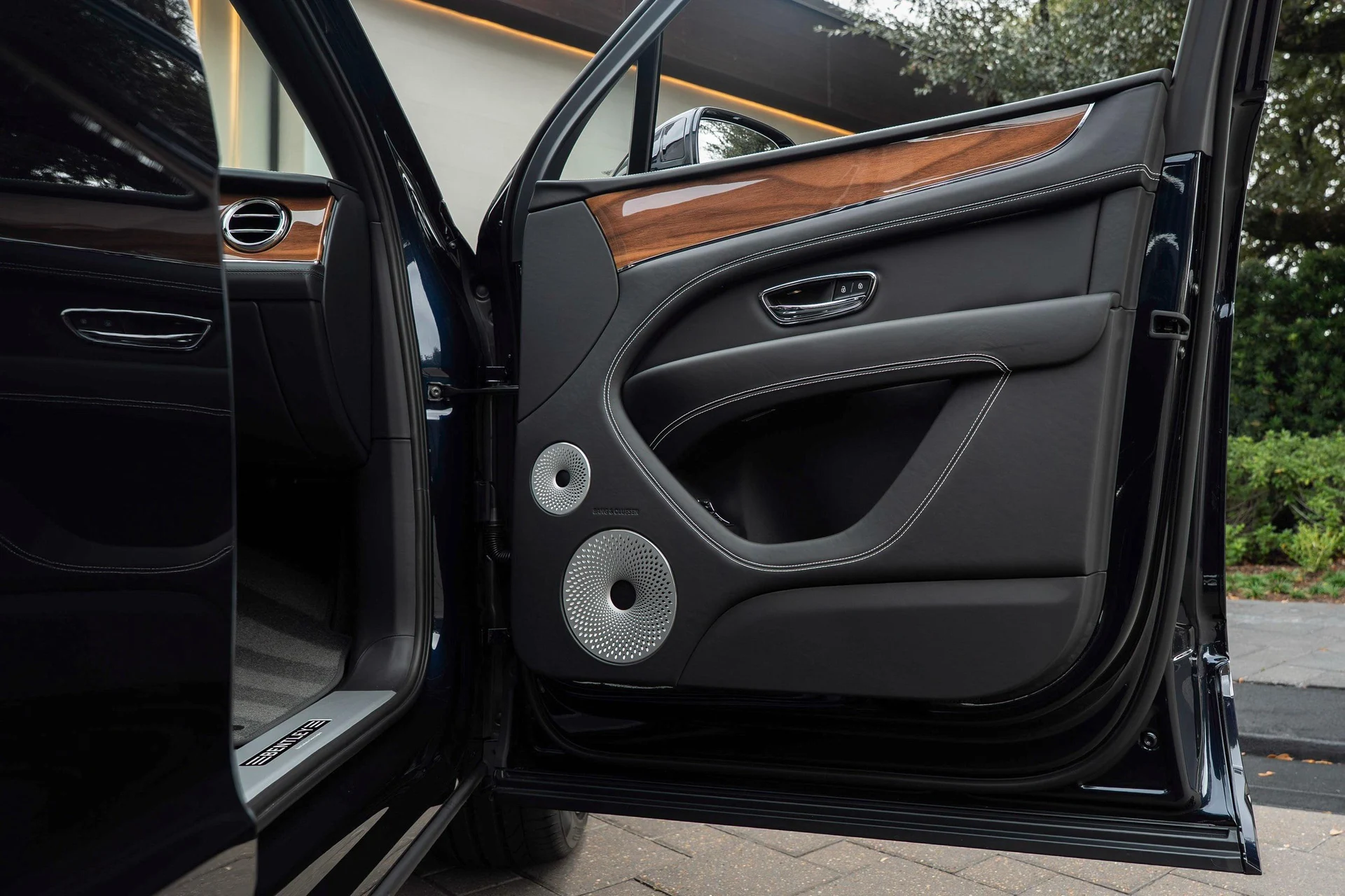 mph055_2092871798_470962004_69254ba14f45499275381019_e69613e12b