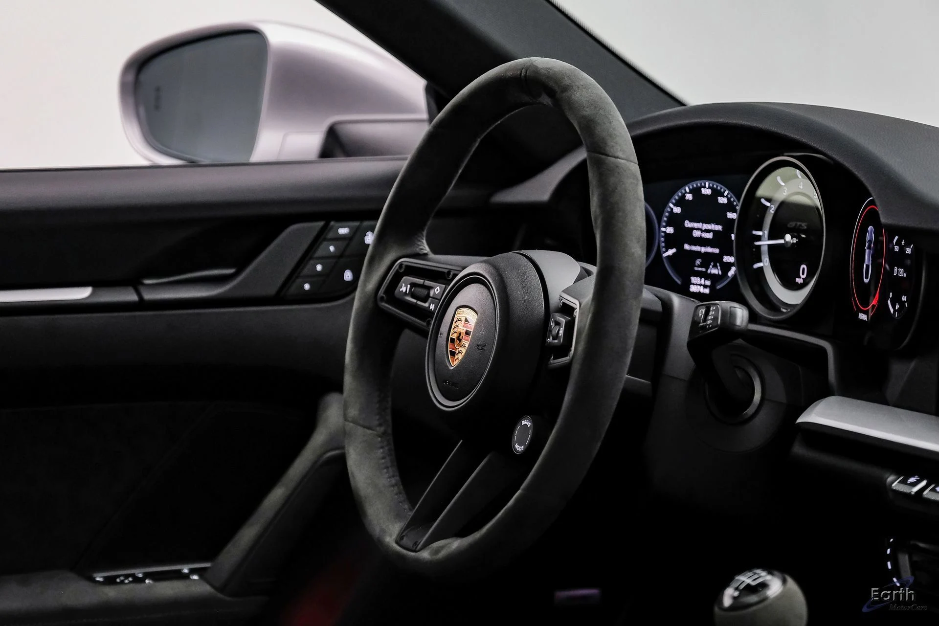 mph055_2101125087_ee47acea34fd035a759a5d85495f9e40x_d575cb84be