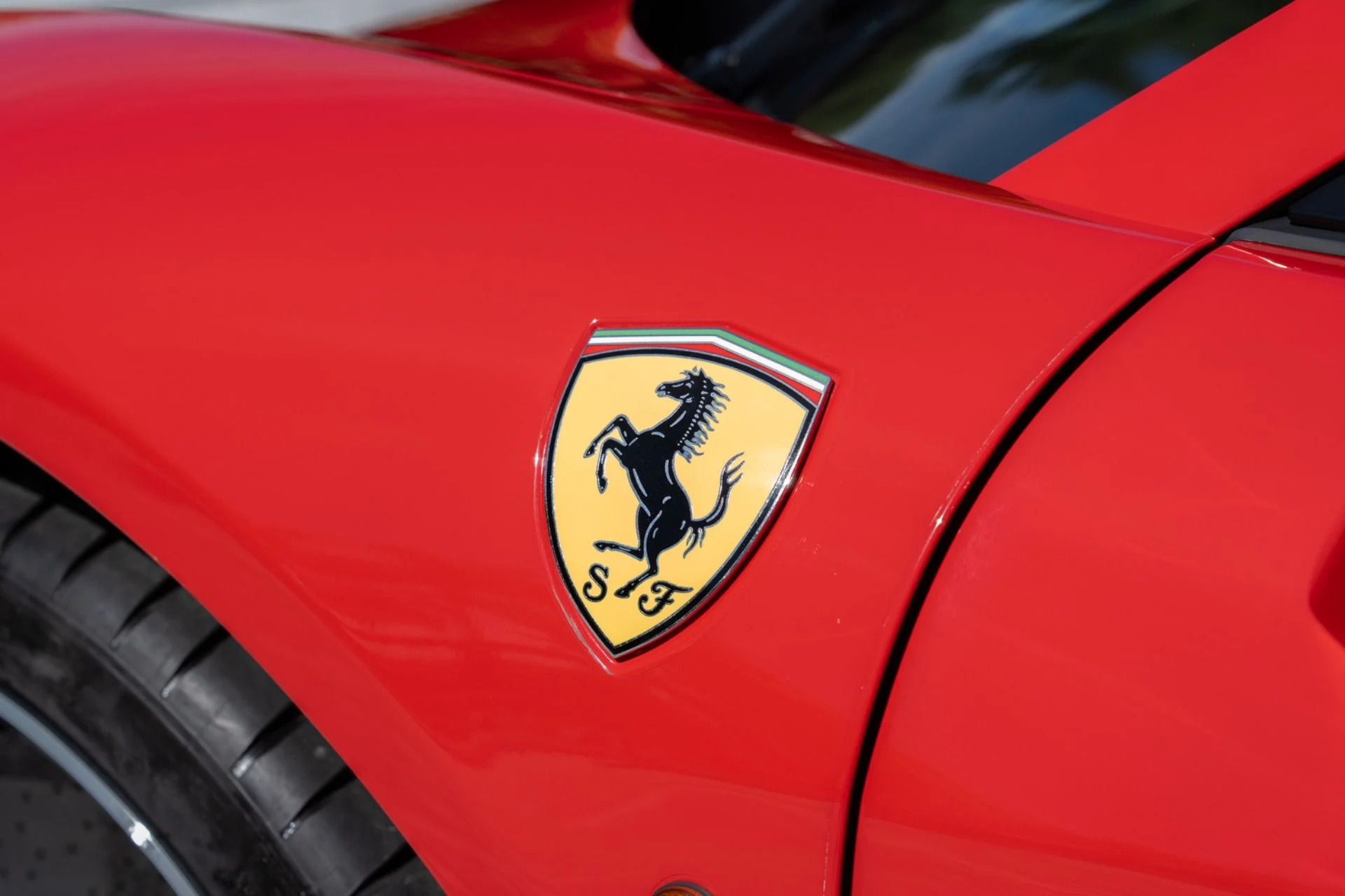 mph055_2122023476_Used_2013_Ferrari_458_Spider_1786379820_50836dff99