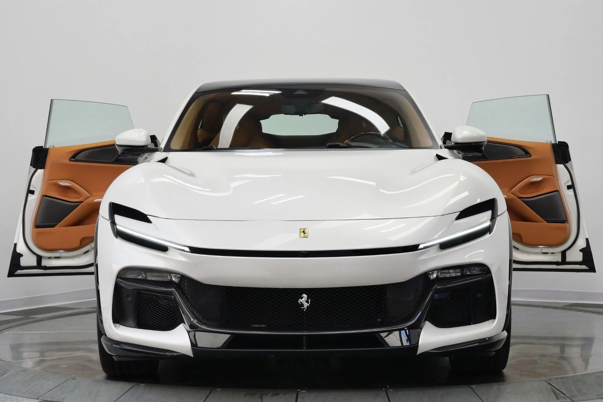 mph055_215379938_Used_2025_Ferrari_Purosangue_Highly_Optioned_Pearlescent_Paint_Low_Miles_1778171886_476affda8b