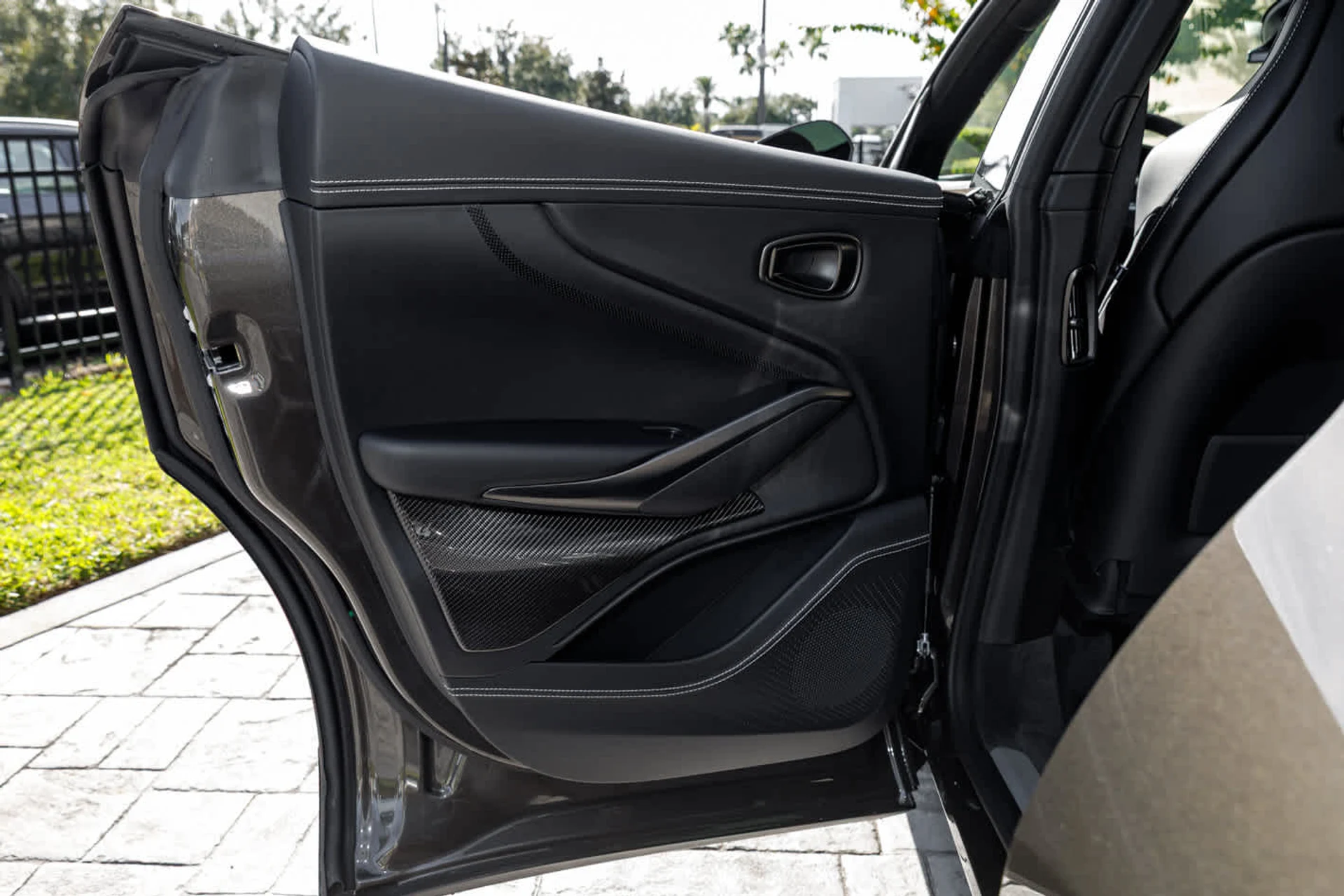 mph055_2158421277_56_177510d680