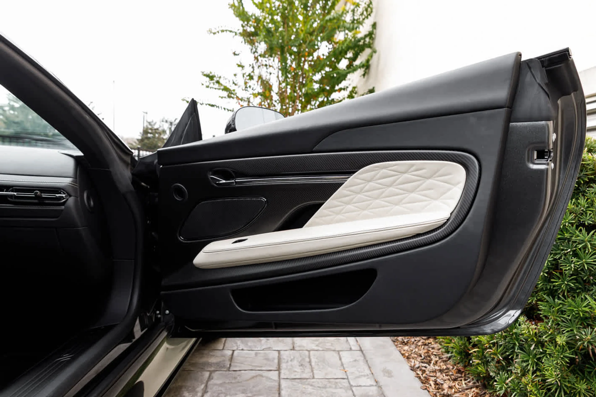 mph055_219856344_56_e8472ef2b3