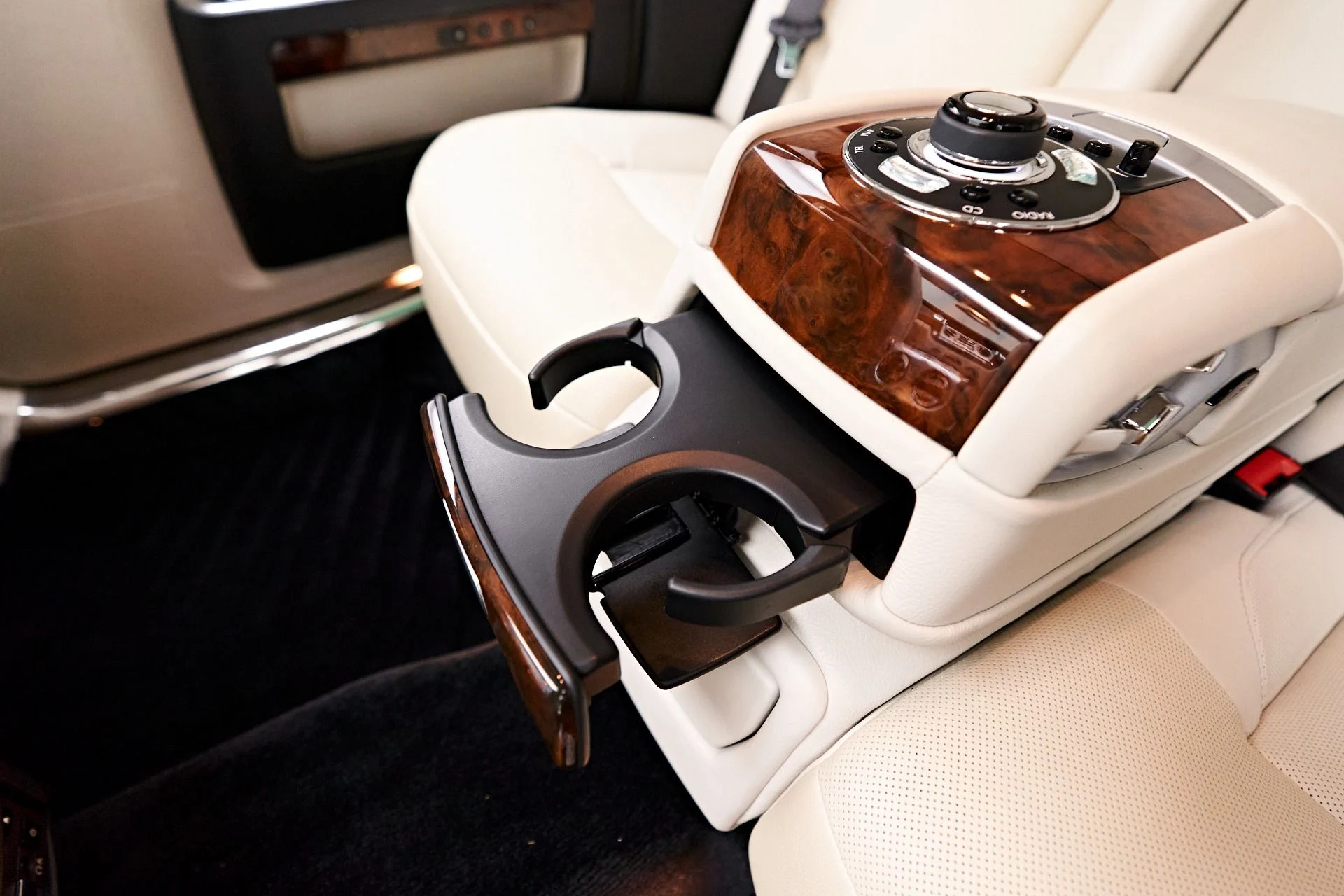 mph055_2236383246_Used_2012_Rolls_Royce_Ghost_Base_1690494640_af1a238b05