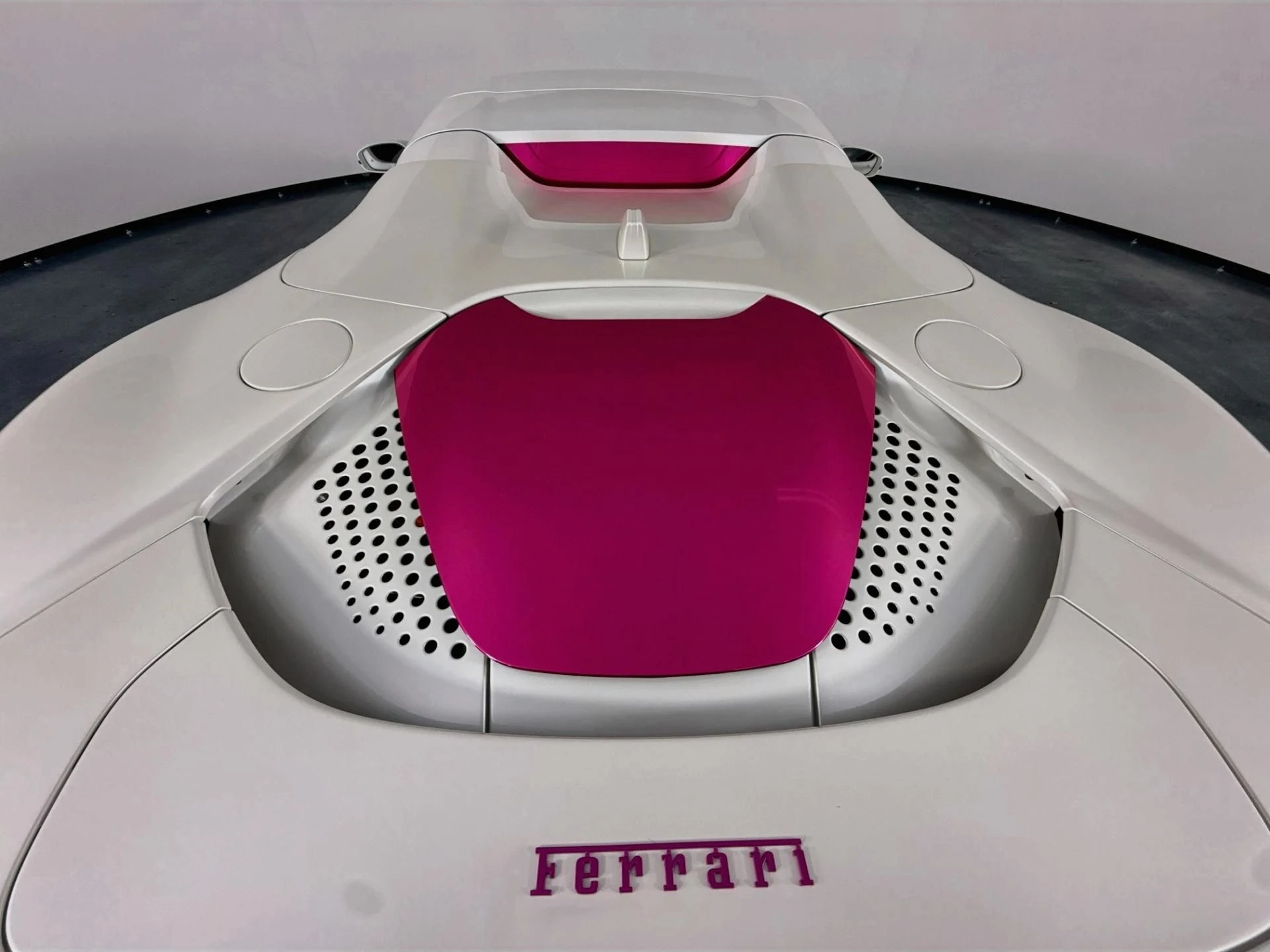 mph055_2237298513_Used_2024_Ferrari_SF_90_Spider_1787783995_748d56b31a