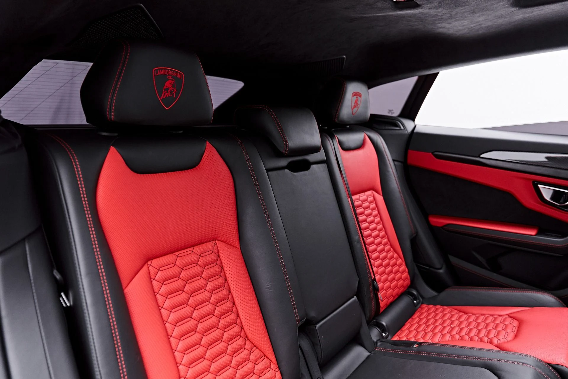 mph055_228488560_Used_2022_Lamborghini_Urus_1788219623_e66f592429