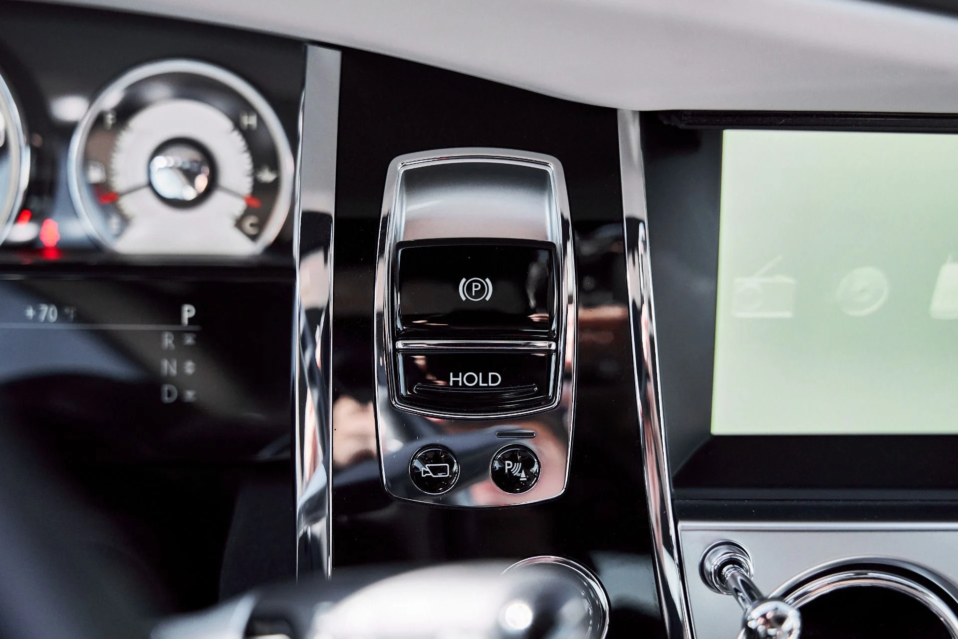 mph055_2296428899_Used_2015_Rolls_Royce_Wraith_1770669889_2f53694cf7