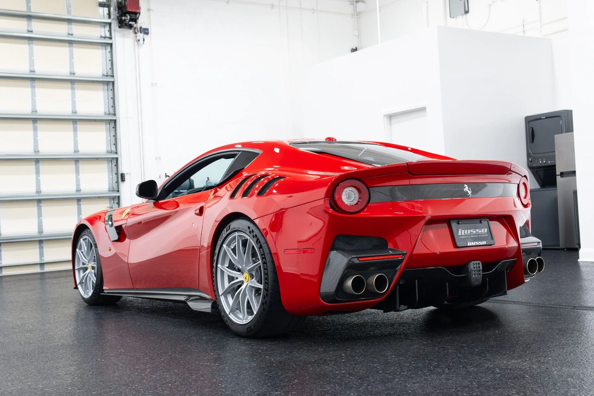 mph055_2303664403_Used_2017_Ferrari_F12tdf_1788471792_e695e79b4a
