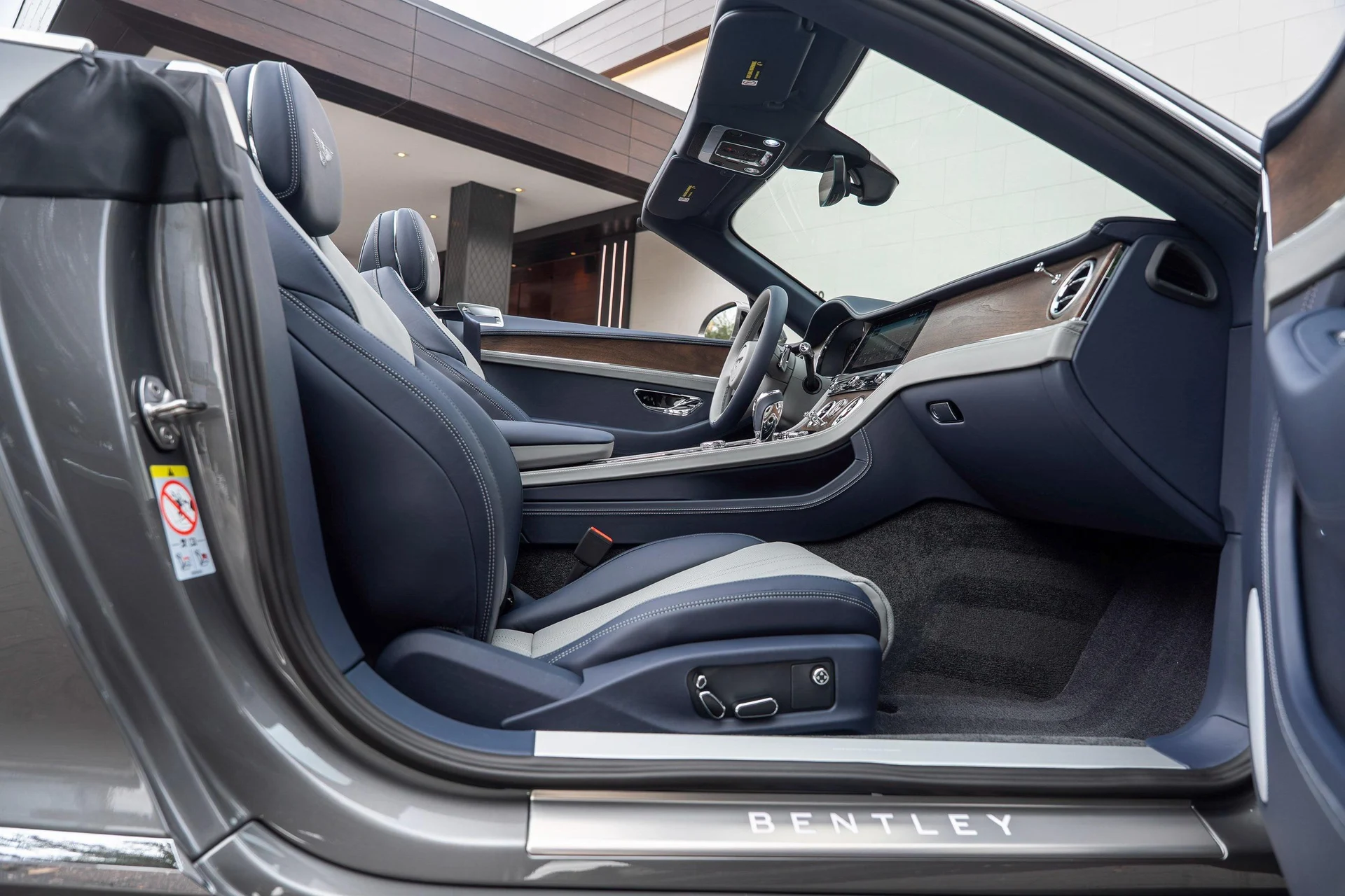 mph055_2319853955_470962007_691eabc3ca0b509fd22e7eb6_810bdf2968