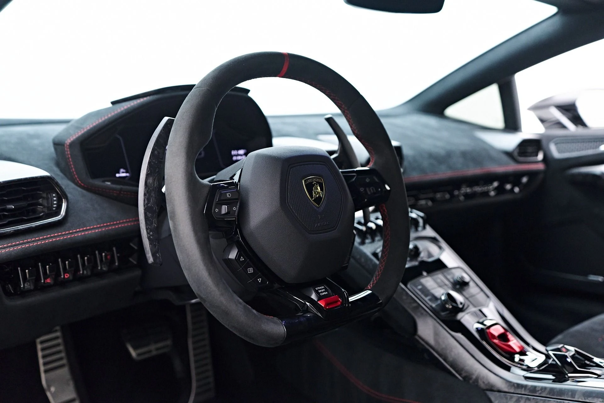 mph055_2323697757_Used_2018_Lamborghini_Huracan_Performante_1761069202_3b7e35f72f