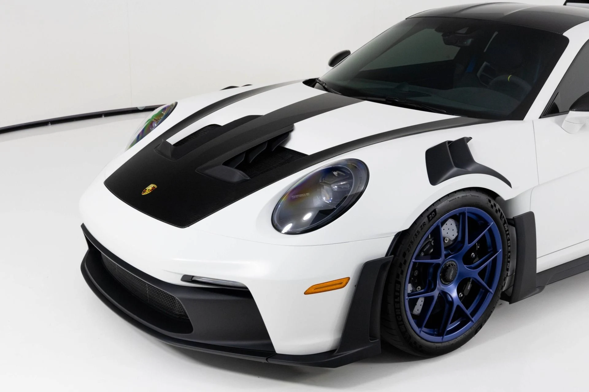 mph055_2324279511_Used_2024_Porsche_911_GT_3_RS_1763426500_1a5b897e4a