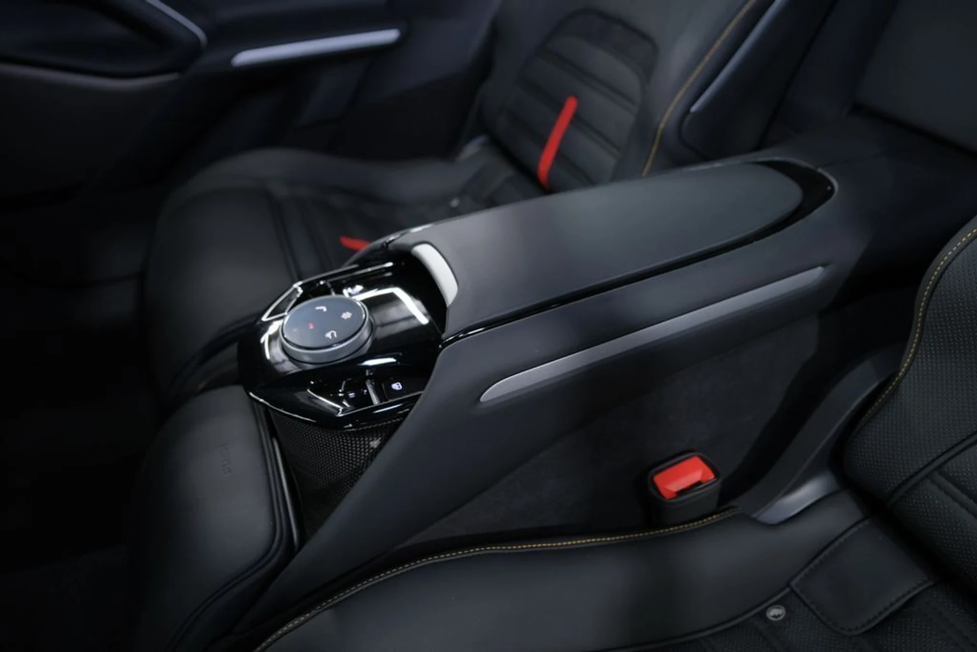 mph055_2367295884_132875717df999a2aaa9b2682d0bfd62_5cc526f14f