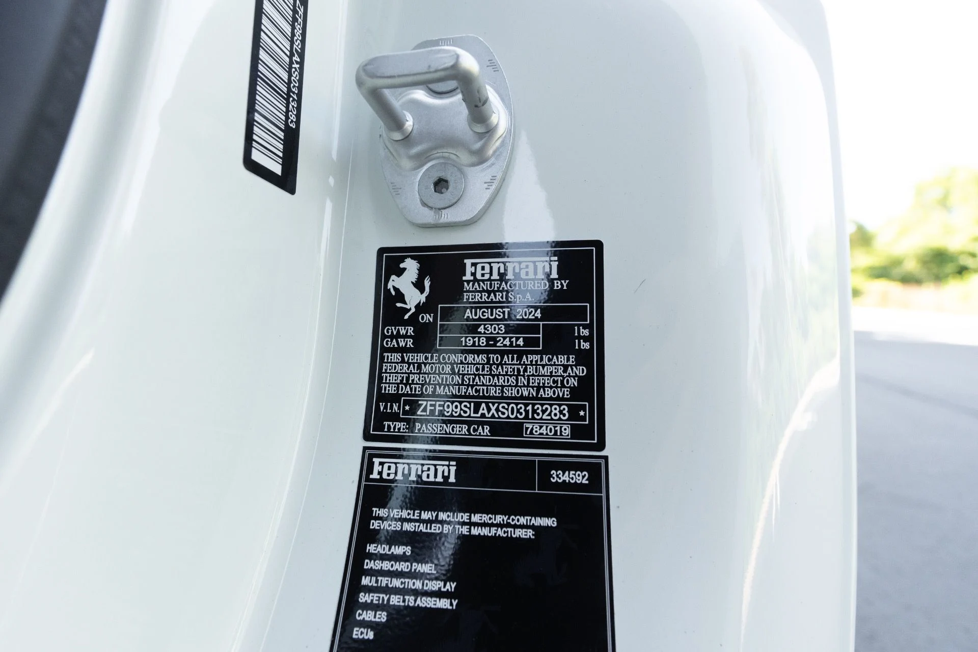 mph055_2428830754_Used_2025_Ferrari_296_GTB_1761682901_d4c4ca3f00