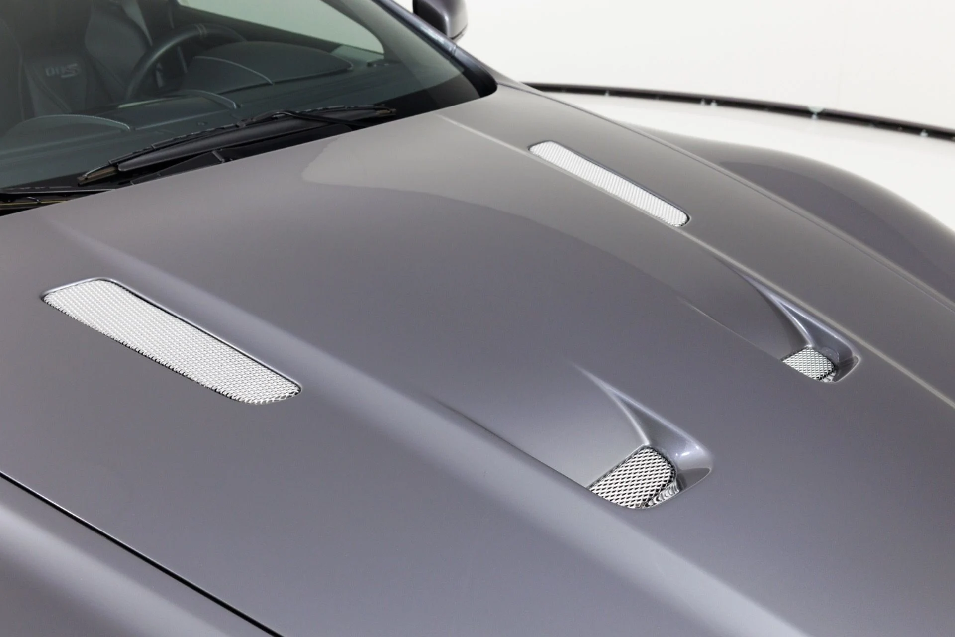 mph055_2429134632_Used_2010_Aston_Martin_DBS_1792190113_94de079289
