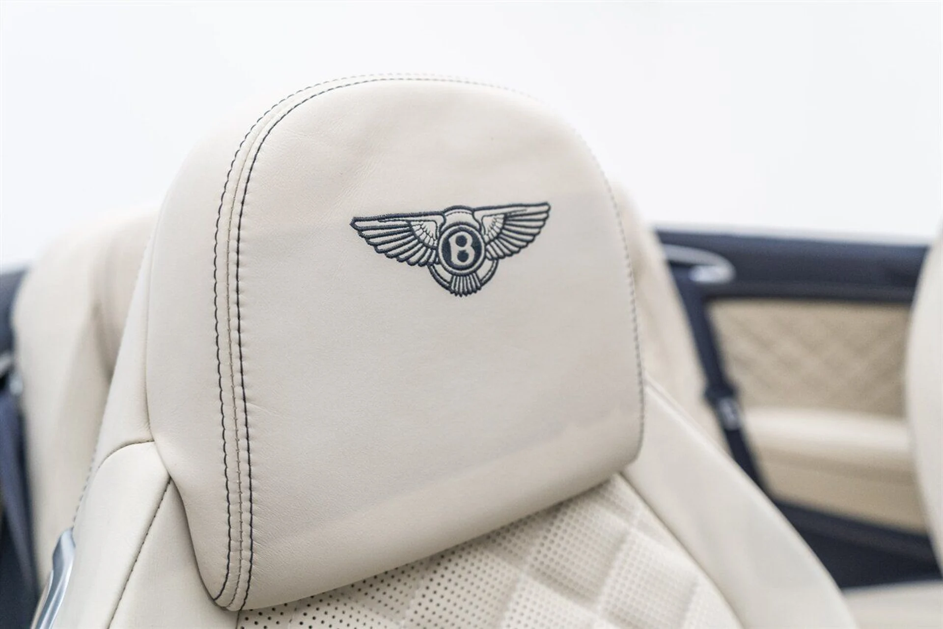 mph055_2457424361_38a4a35582_1280_059f01704b