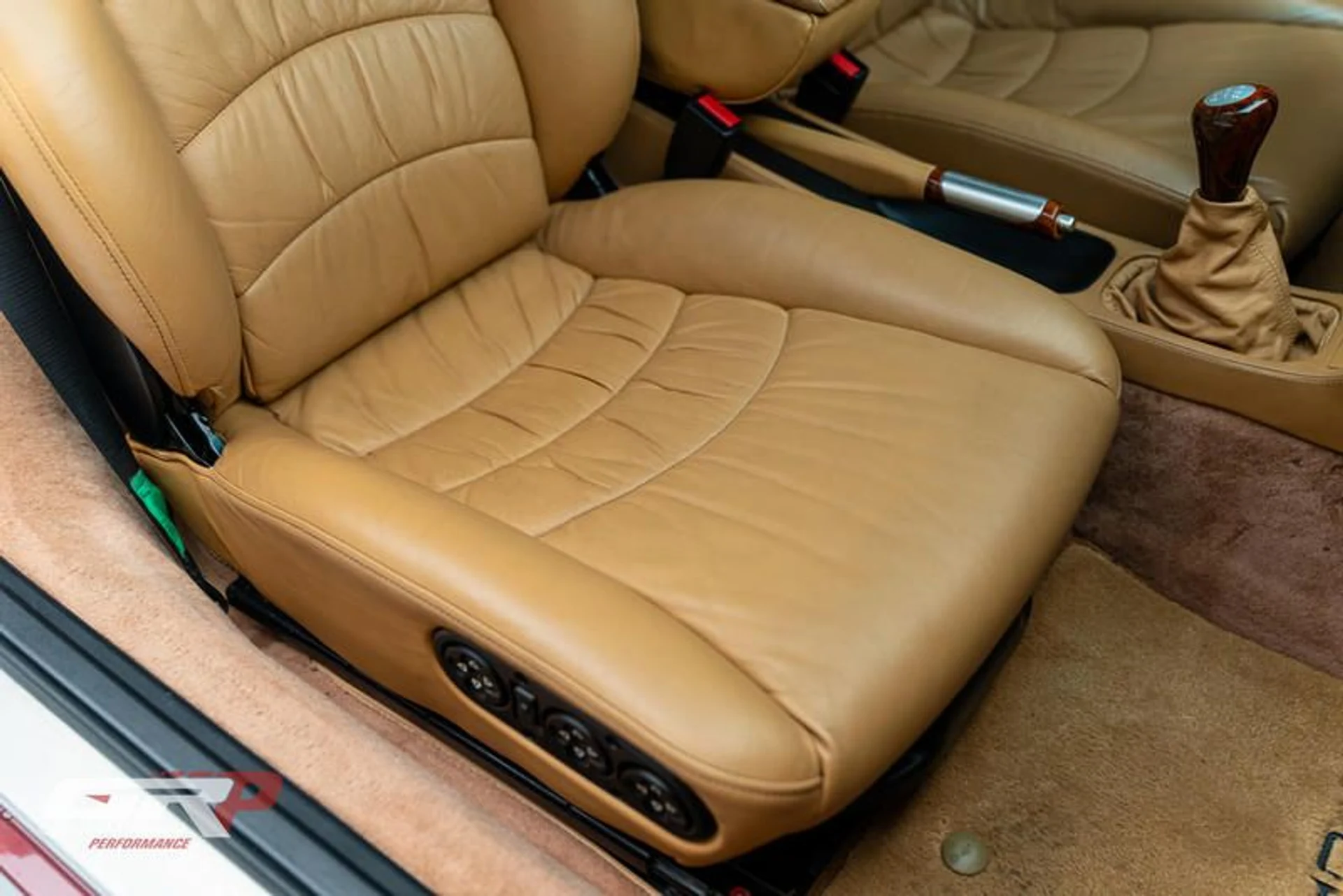 mph055_2461026991_854_EE_8_B6_7_E93_45_F1_AD_2_B_737_E7_A22_E74_E_0e7c942ac0