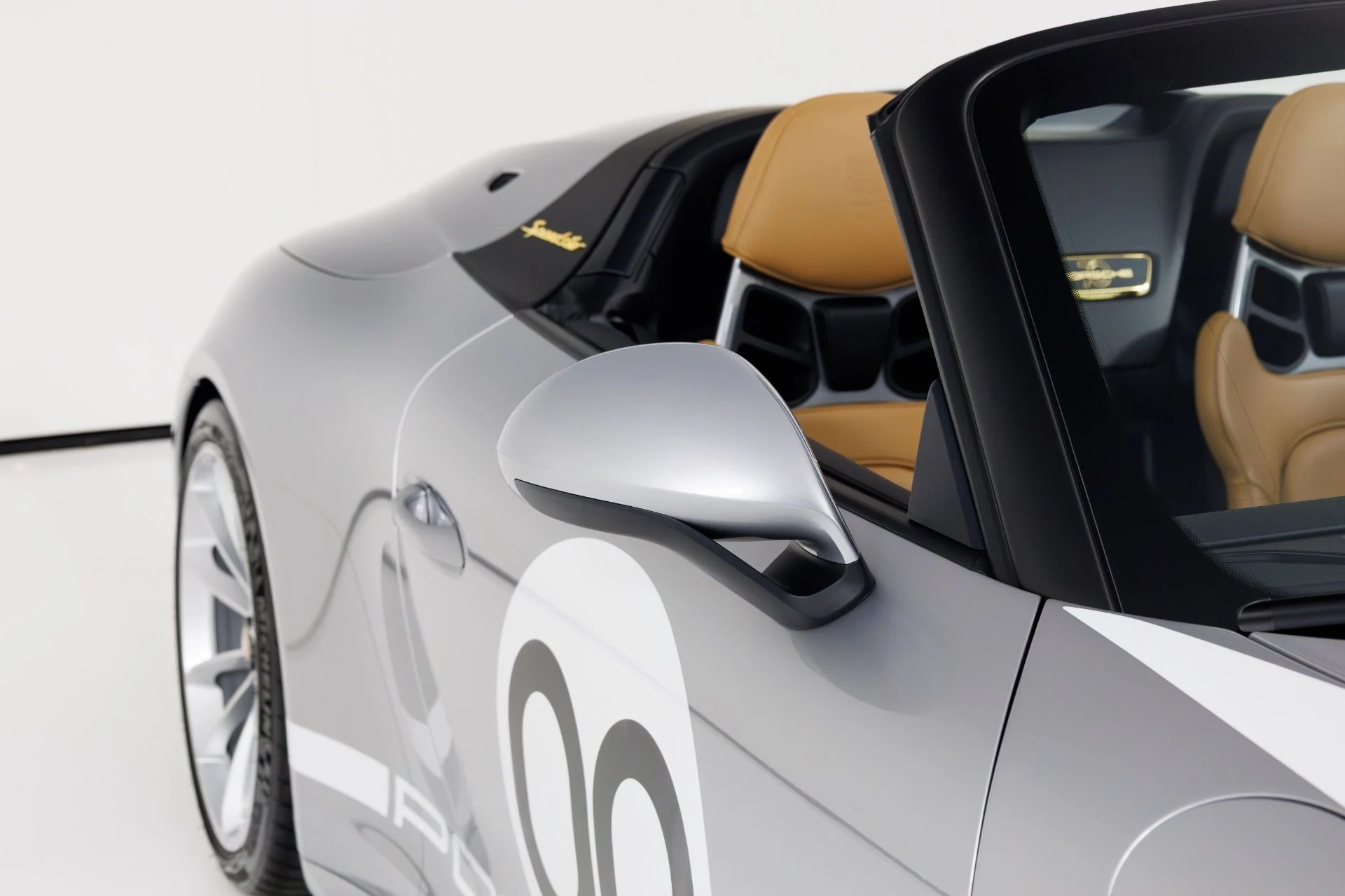 mph055_2462005423_Used_2019_Porsche_911_Speedster_1770313330_7a02383147