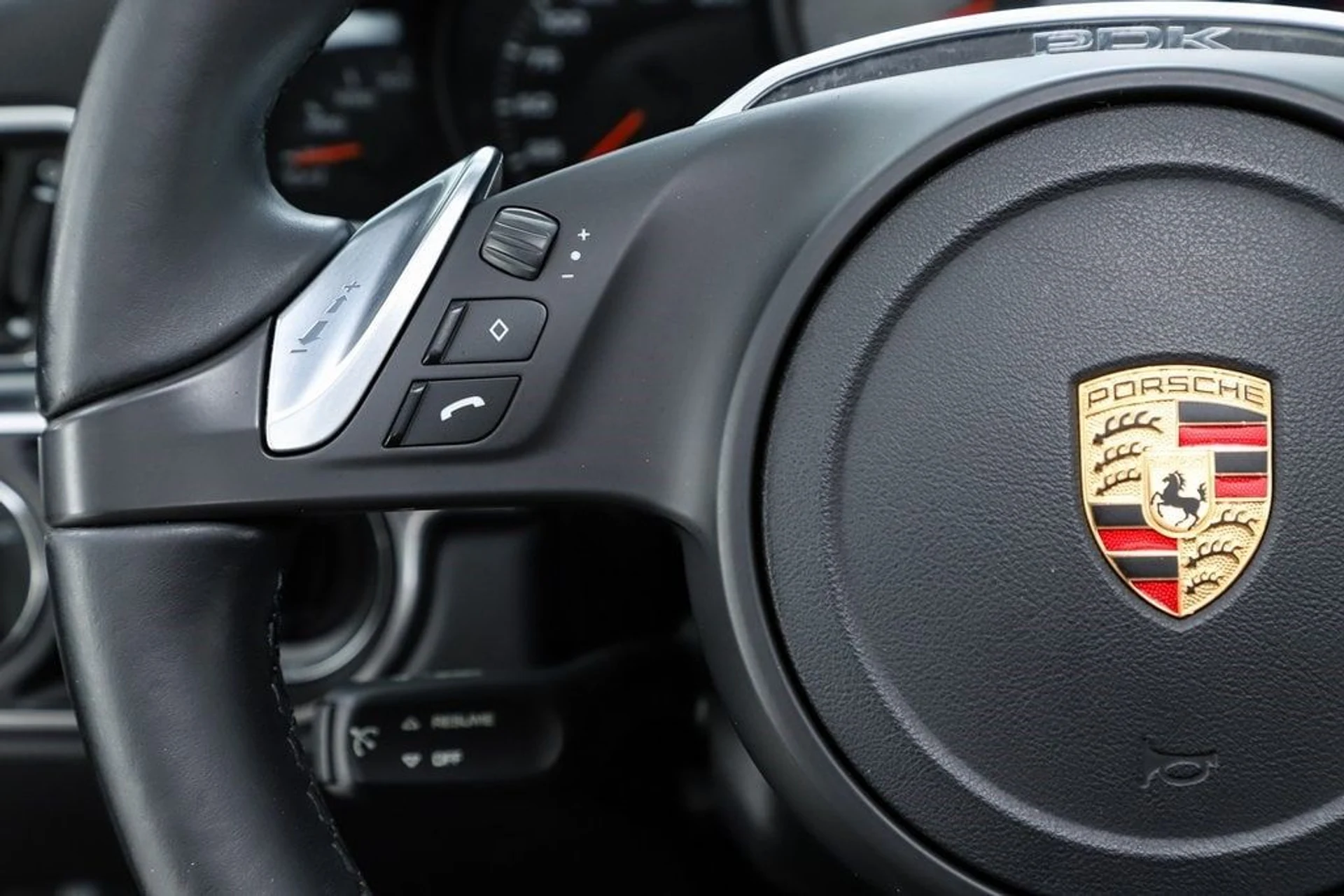 mph055_2476171839_e9a99b2aac2d28a001107d8d1110c70dx_33f2837e66