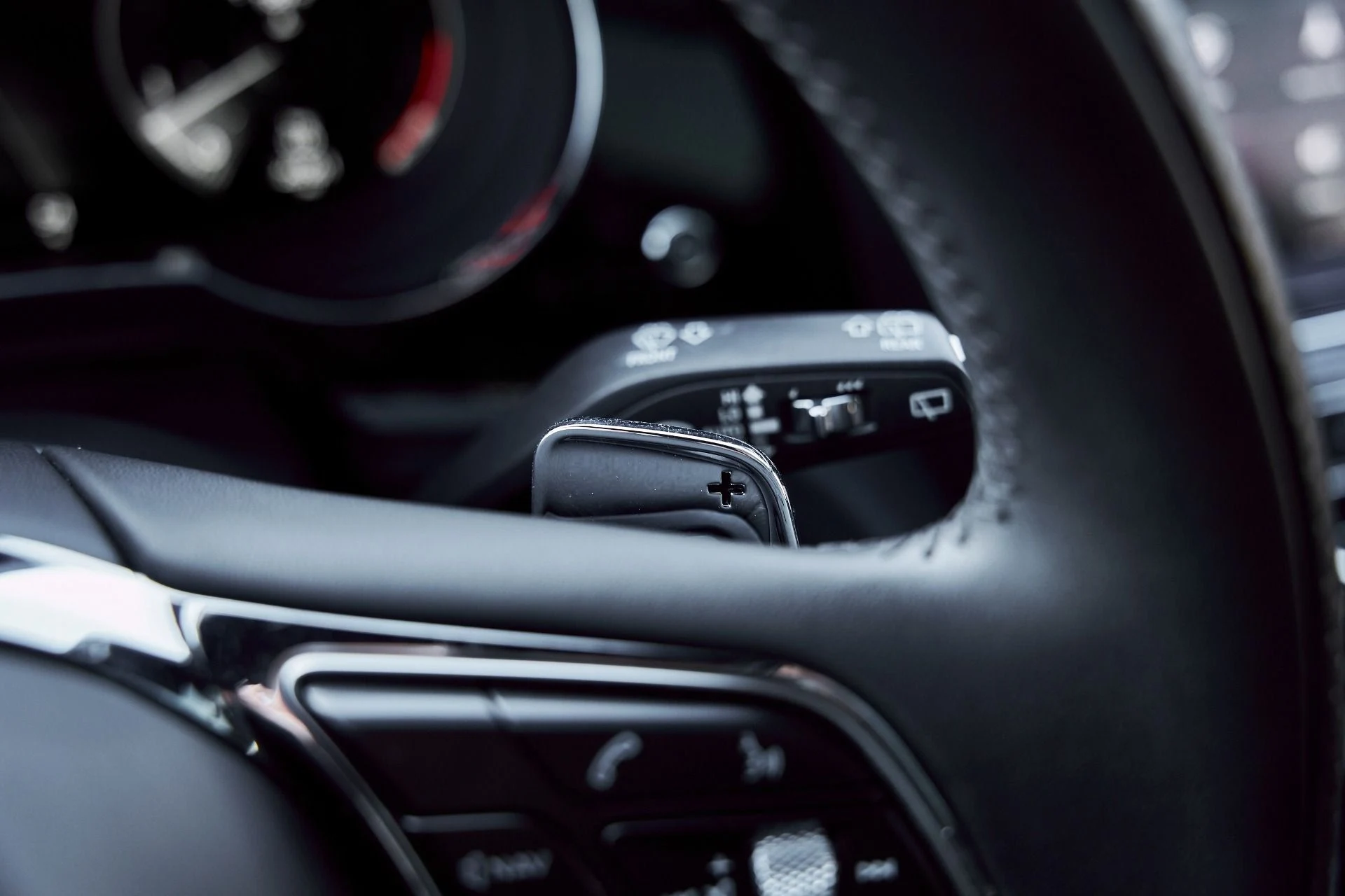 mph055_2491426395_Used_2022_Bentley_Bentayga_V8_1768246179_5b7487114e