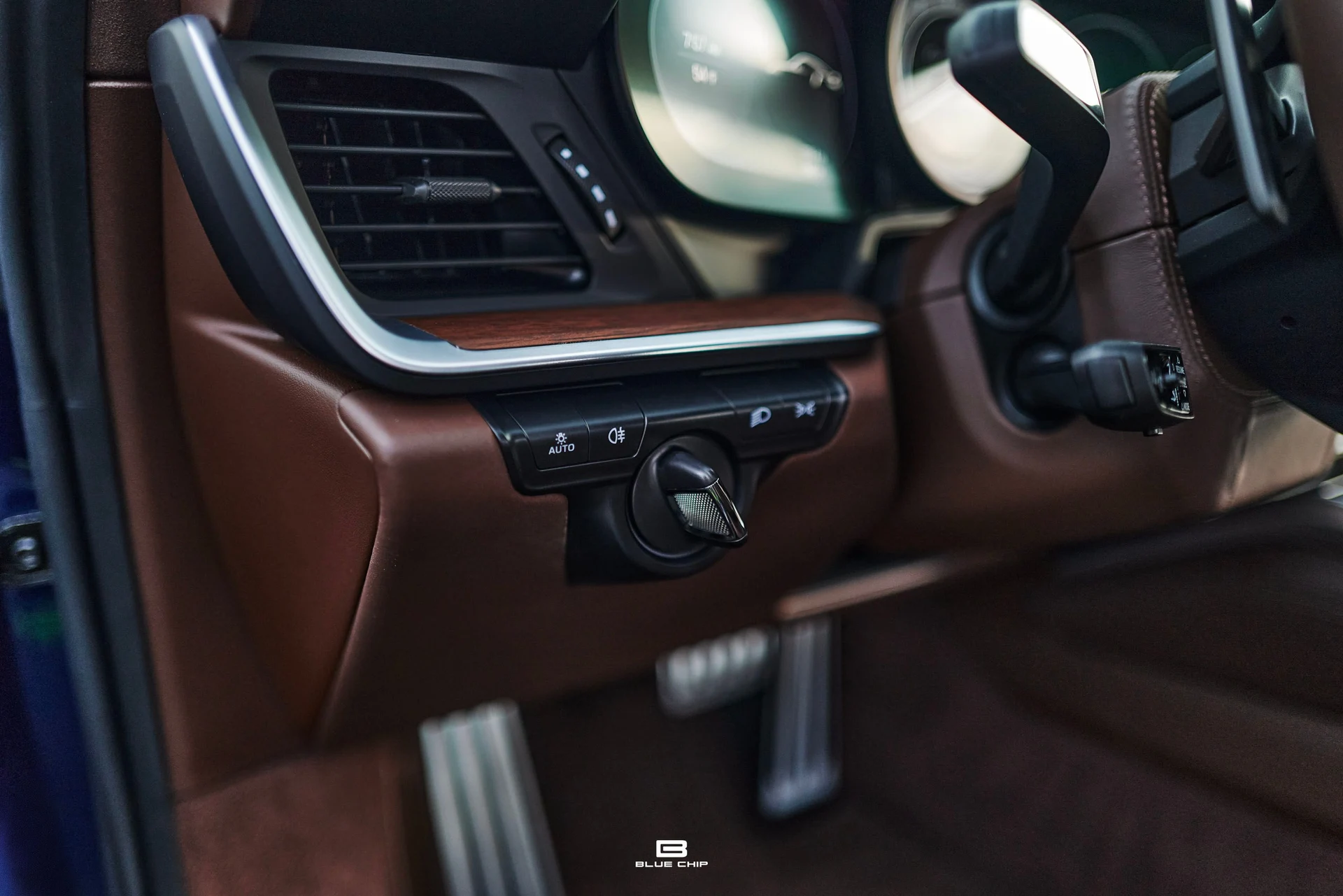 mph055_2497573732_69b06dad9c483fdc8ad371f5_L1190119_88b28dd39e