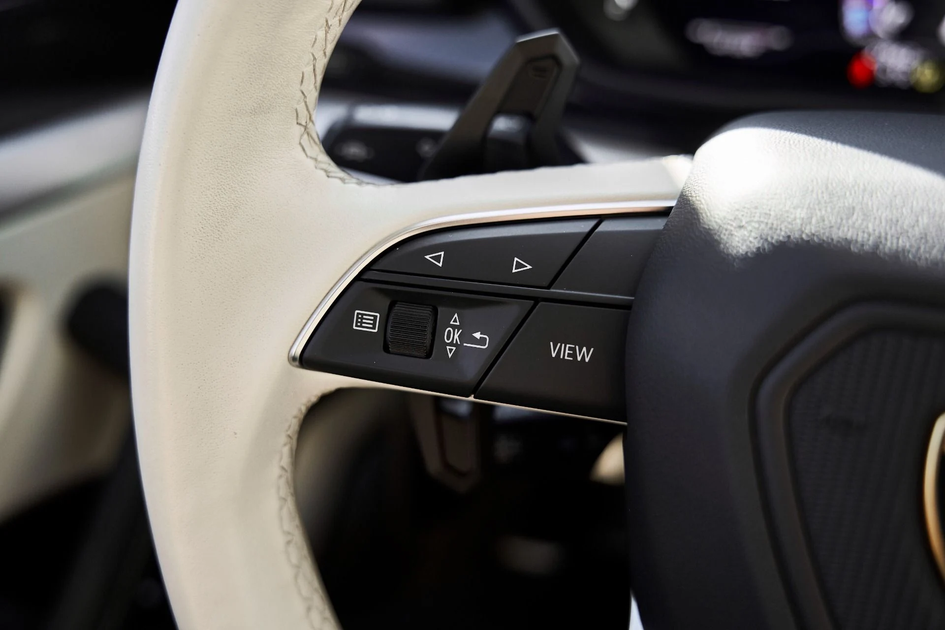 mph055_2498643987_Used_2021_Lamborghini_Urus_1772650698_63e409228a