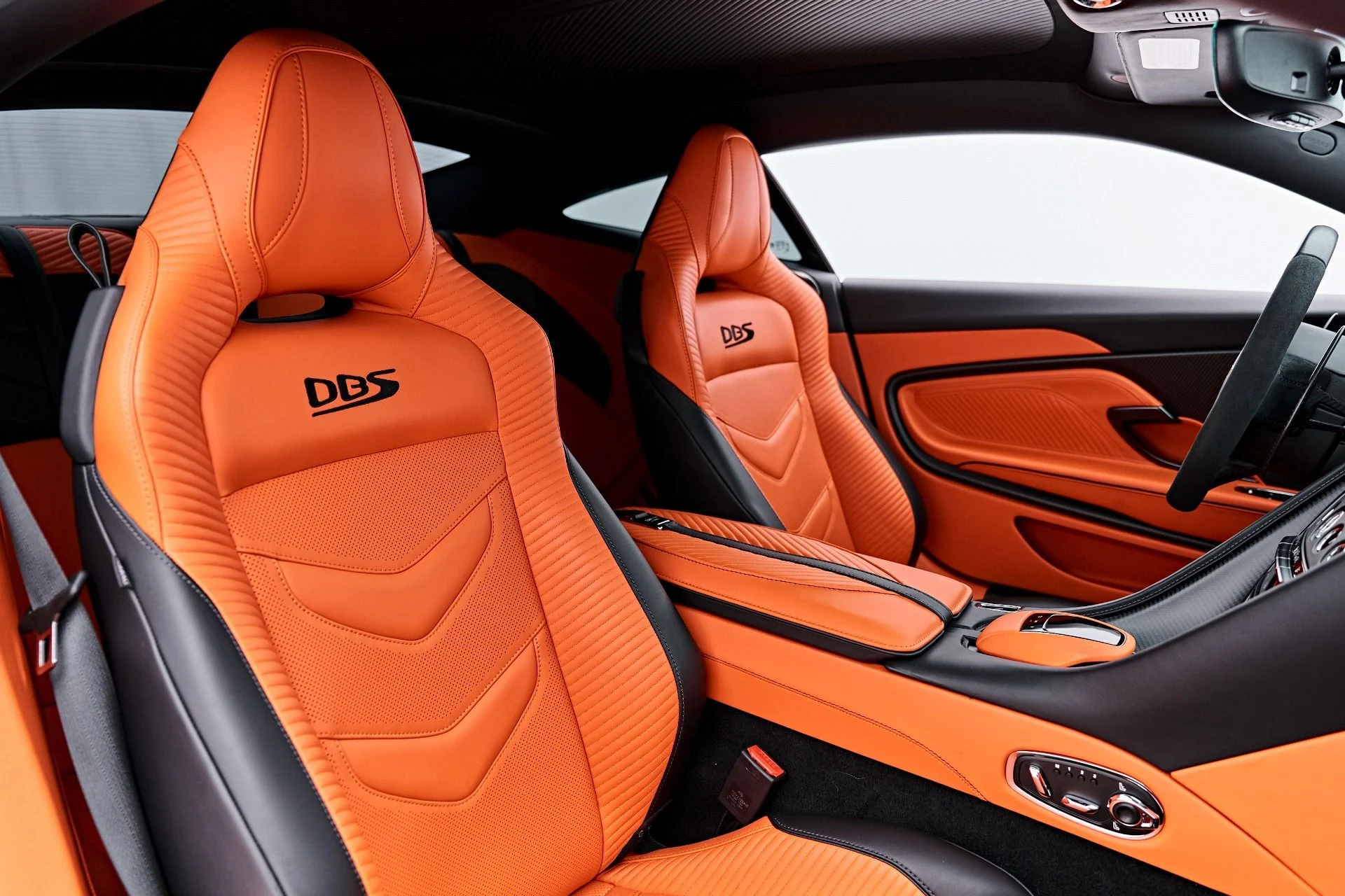 mph055_2499831583_Used_2023_Aston_Martin_DBS_Ultimate_1787789470_c23502fa38