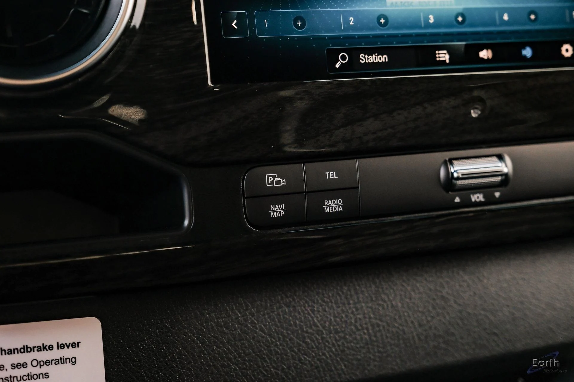 mph055_2542080096_672bf1982419a0d4c98182fcc7e443dax_b4bdbdf2f3