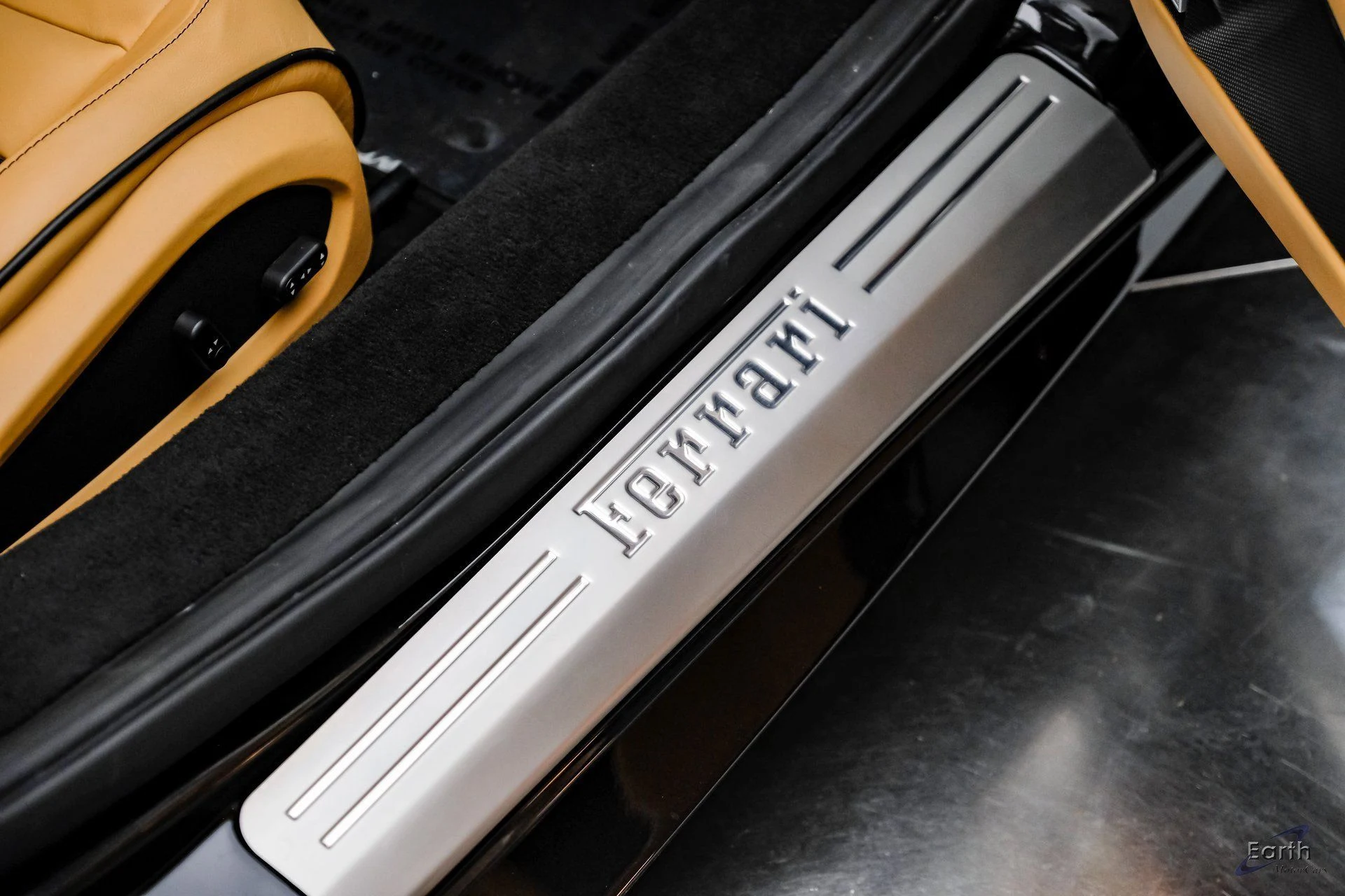 mph055_2545349658_c0a764082a73d0f671e65553b30f4975x_540d3ade51