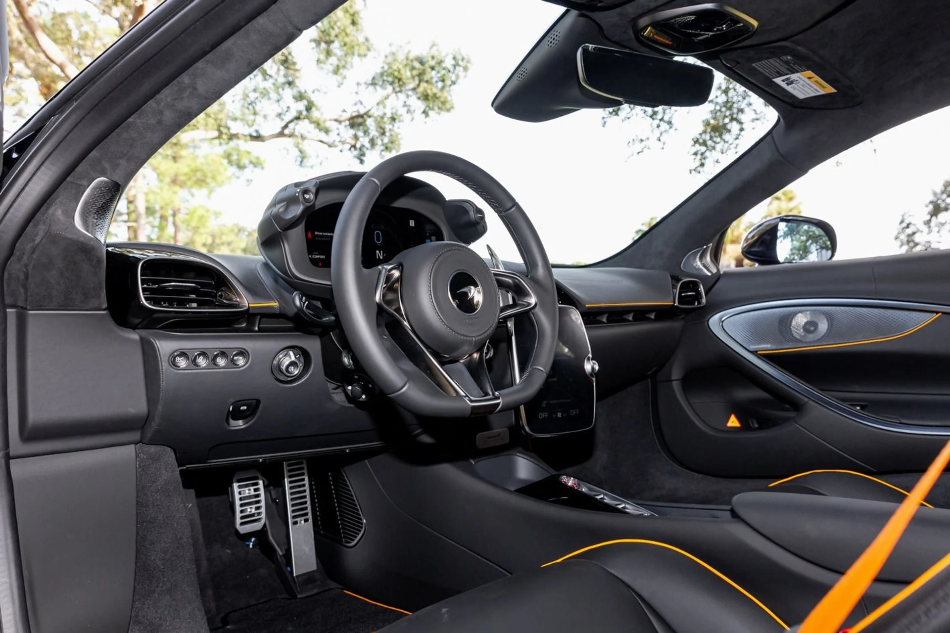 mph055_2572847624_362_p56_l_d18bbae0bd