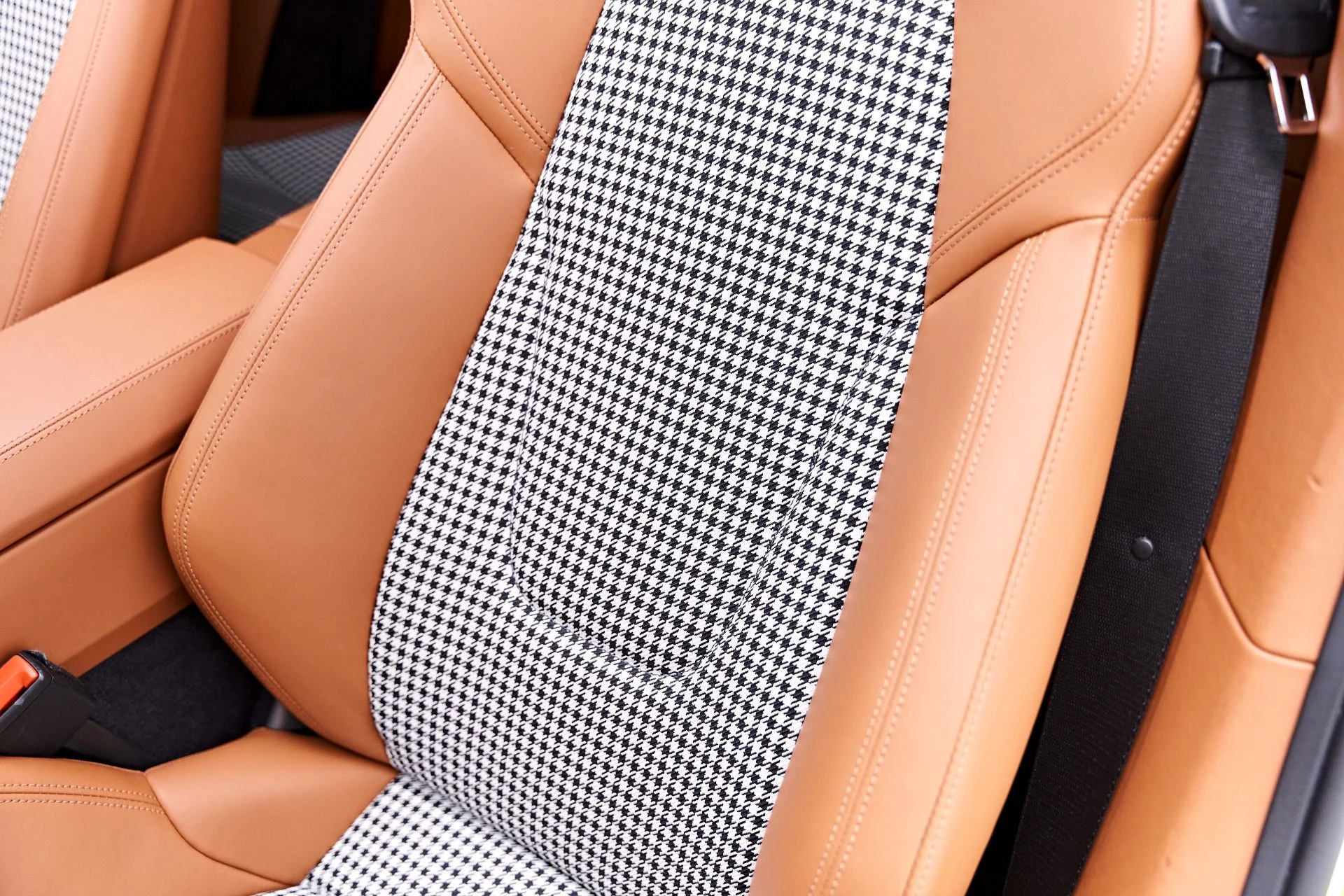 mph055_2612260055_Used_2024_Porsche_911_Turbo_S_1777505293_037e453598