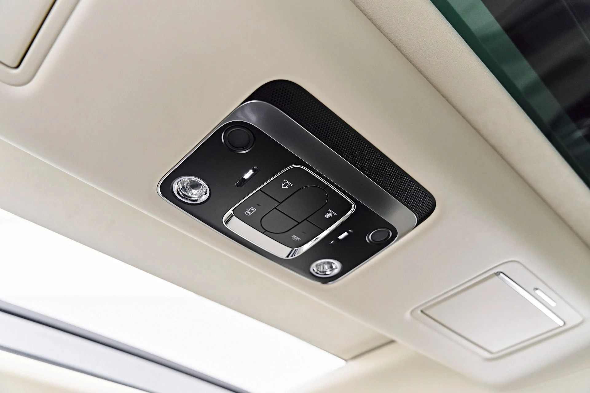 mph055_2625369264_Used_2022_Bentley_Flying_Spur_W12_1786226239_8ae7bf3082