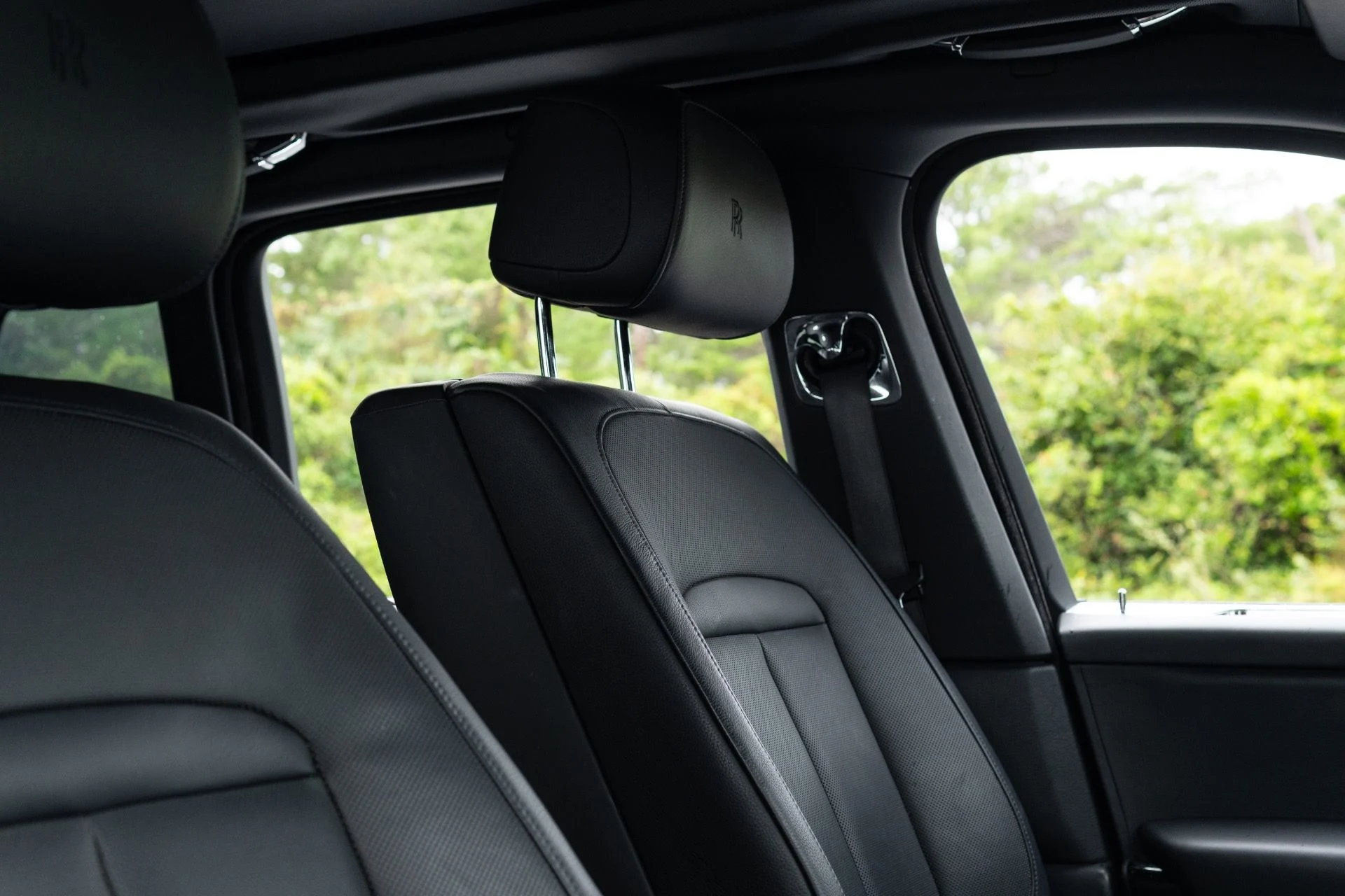 mph055_2626559822_Used_2020_Rolls_Royce_Cullinan_1775753700_dba7e0afb4