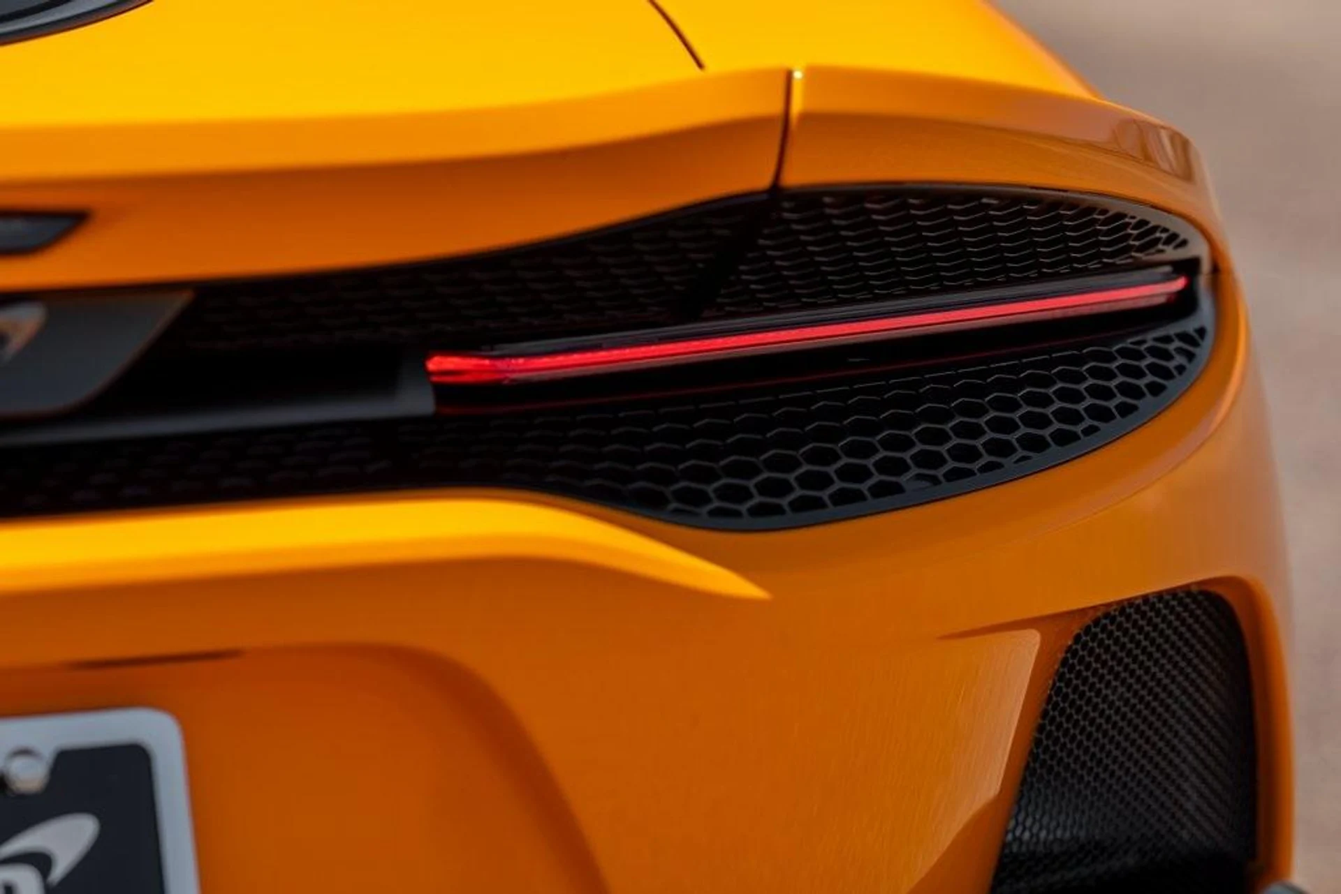 mph055_2675444401_Used_2025_MCLAREN_GTS_1721509542_25cfb63482