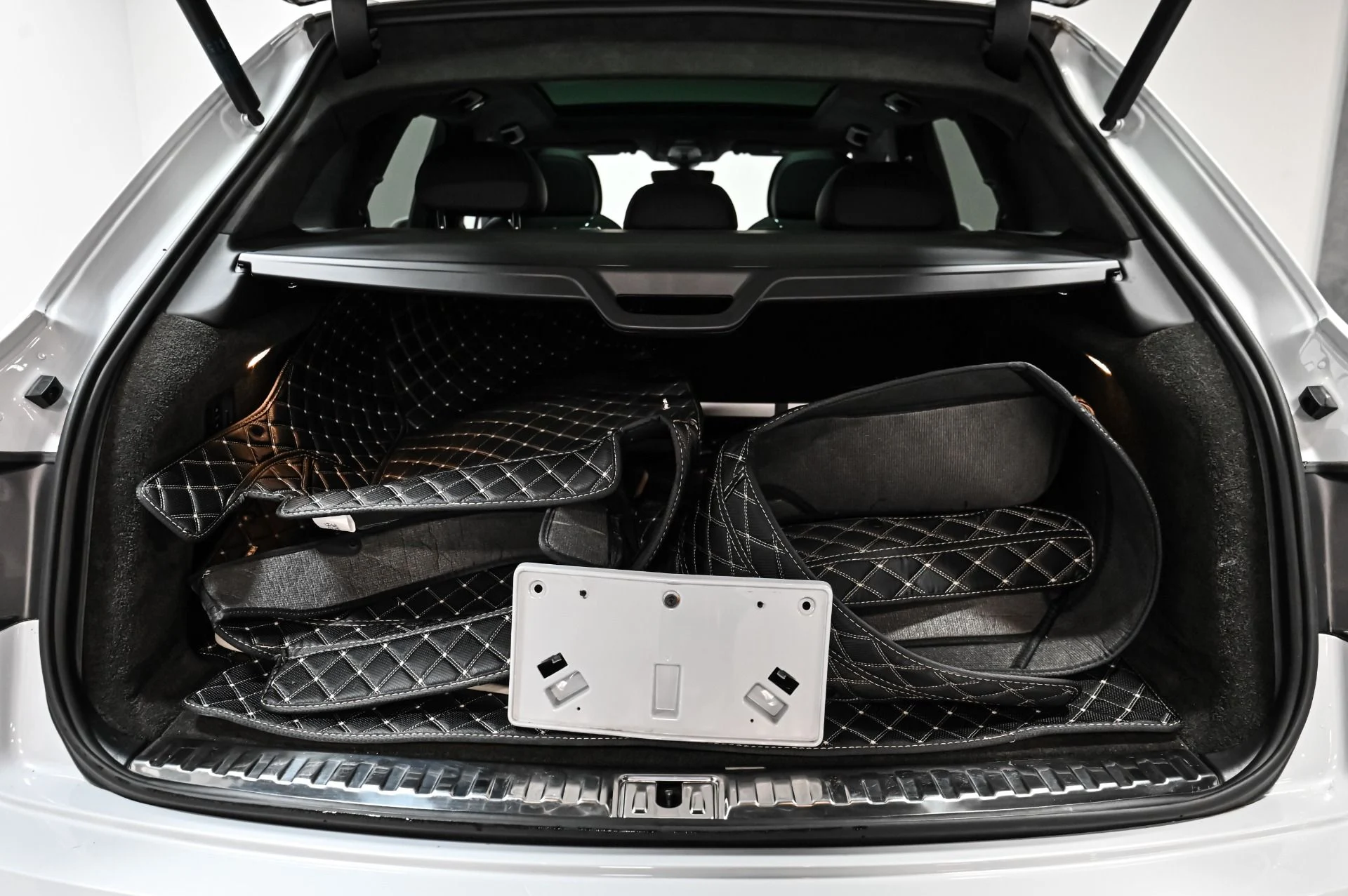 mph055_2675752356_Used_2020_Bentley_Bentayga_Speed_1754949210_f0a8d8904d