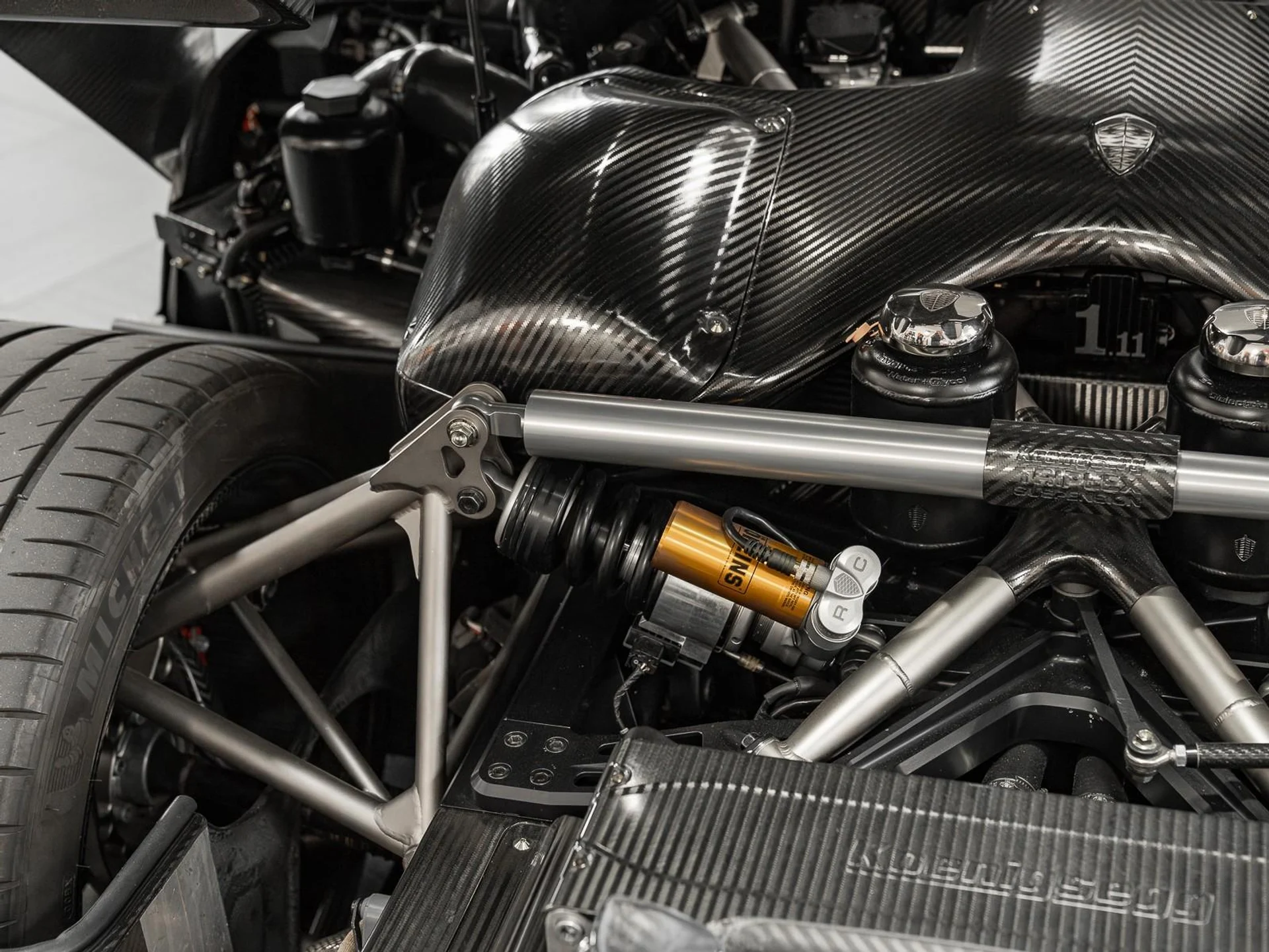 mph055_26995336_Used_2019_Koenigsegg_Regera_1757707957_5a459a5793
