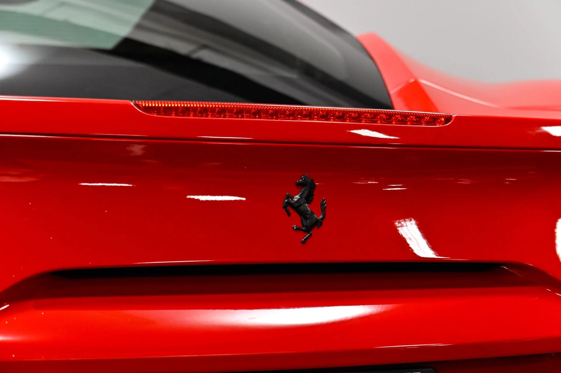 mph055_2722500564_Used_2018_Ferrari_488_GTB_Base_1788410889_c41487c7d8