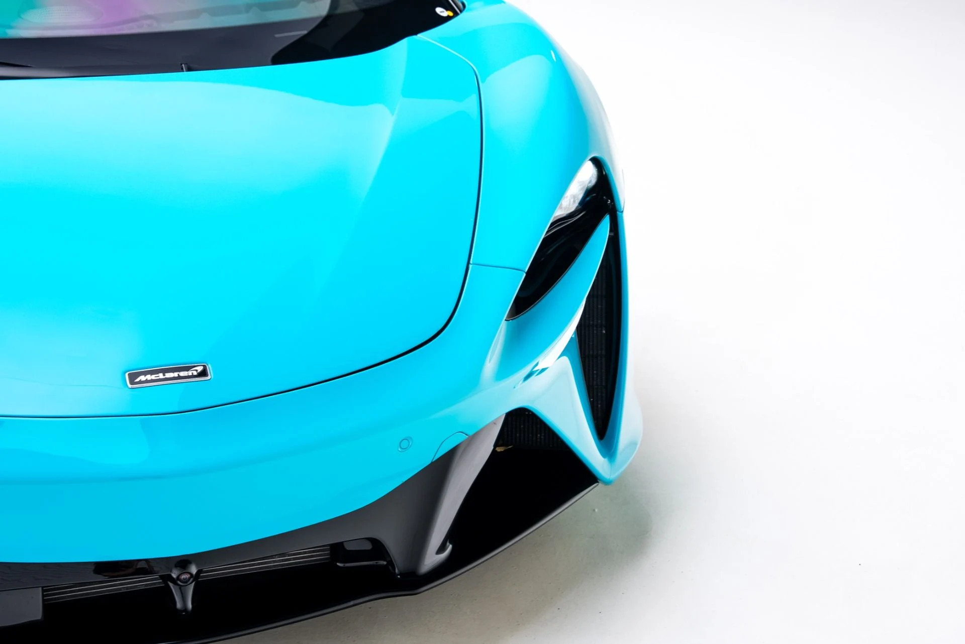 mph055_2729616086_Used_2023_Mc_Laren_Artura_1770682299_30b4e07f00