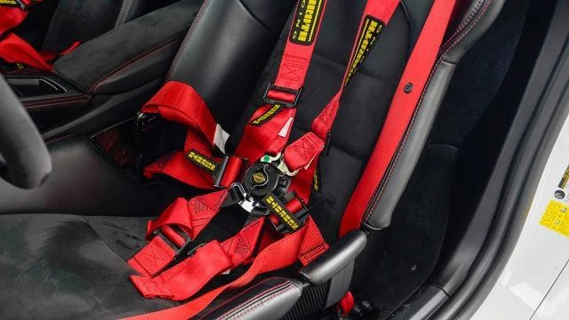 mph055_2743705070_used_2020_porsche_718_cayman_gt4coupe_14354_22875819_56_640_949cab551d