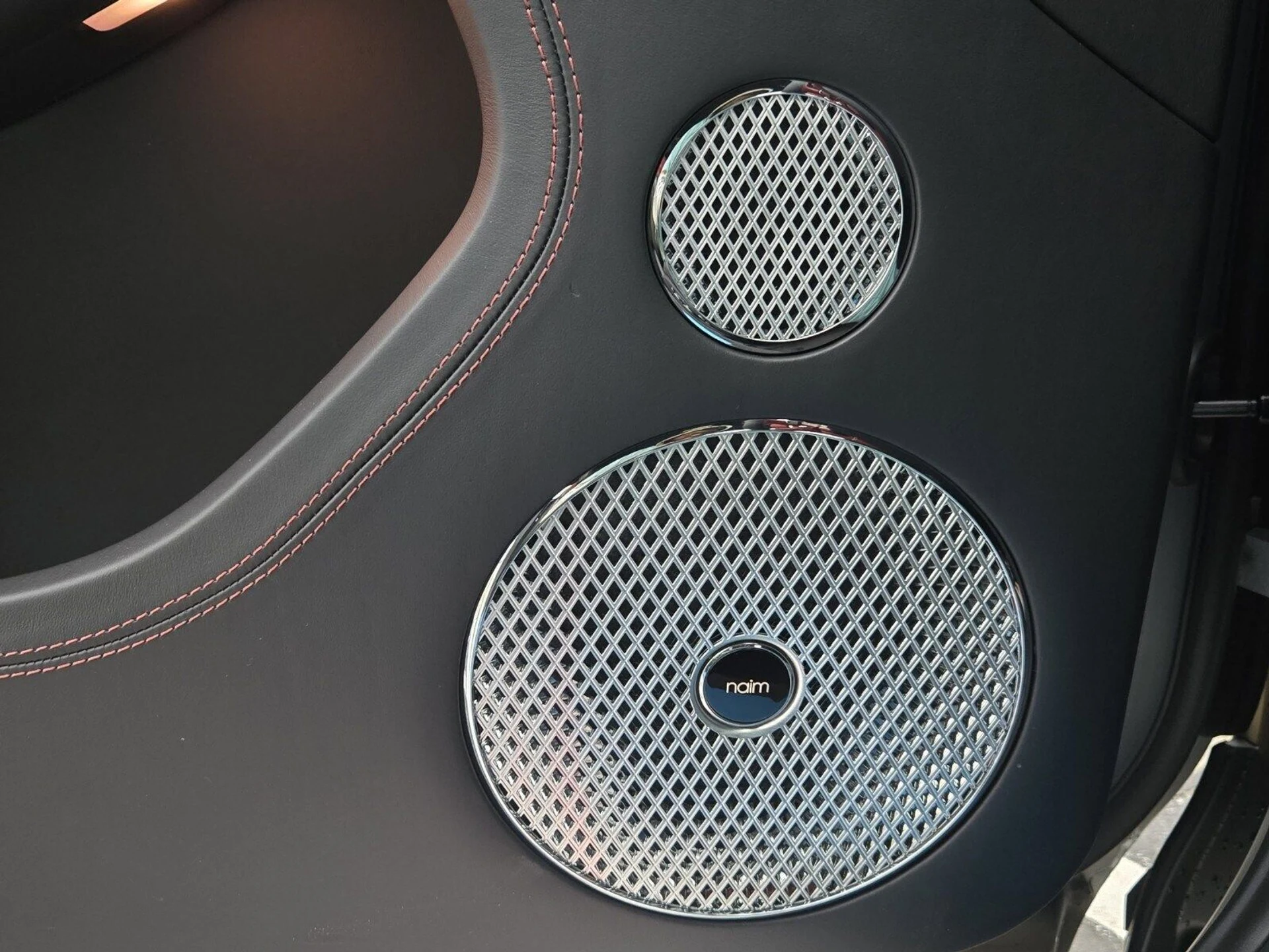 mph055_2749524391_84411431322913dcfee90f7826368182x_ed7201af08