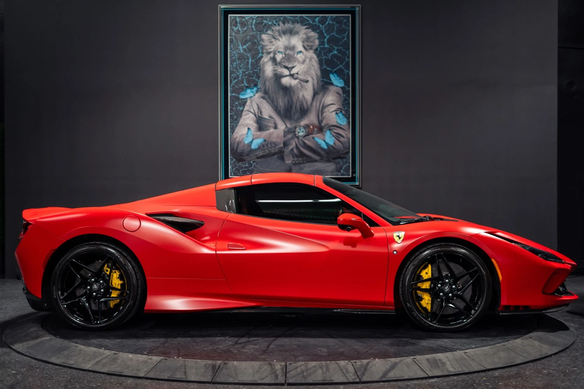 mph055_2854225542_Used_2022_Ferrari_F8_Spider_MASSIVE_500000_MSRP_1784234163_f6ba33fd82