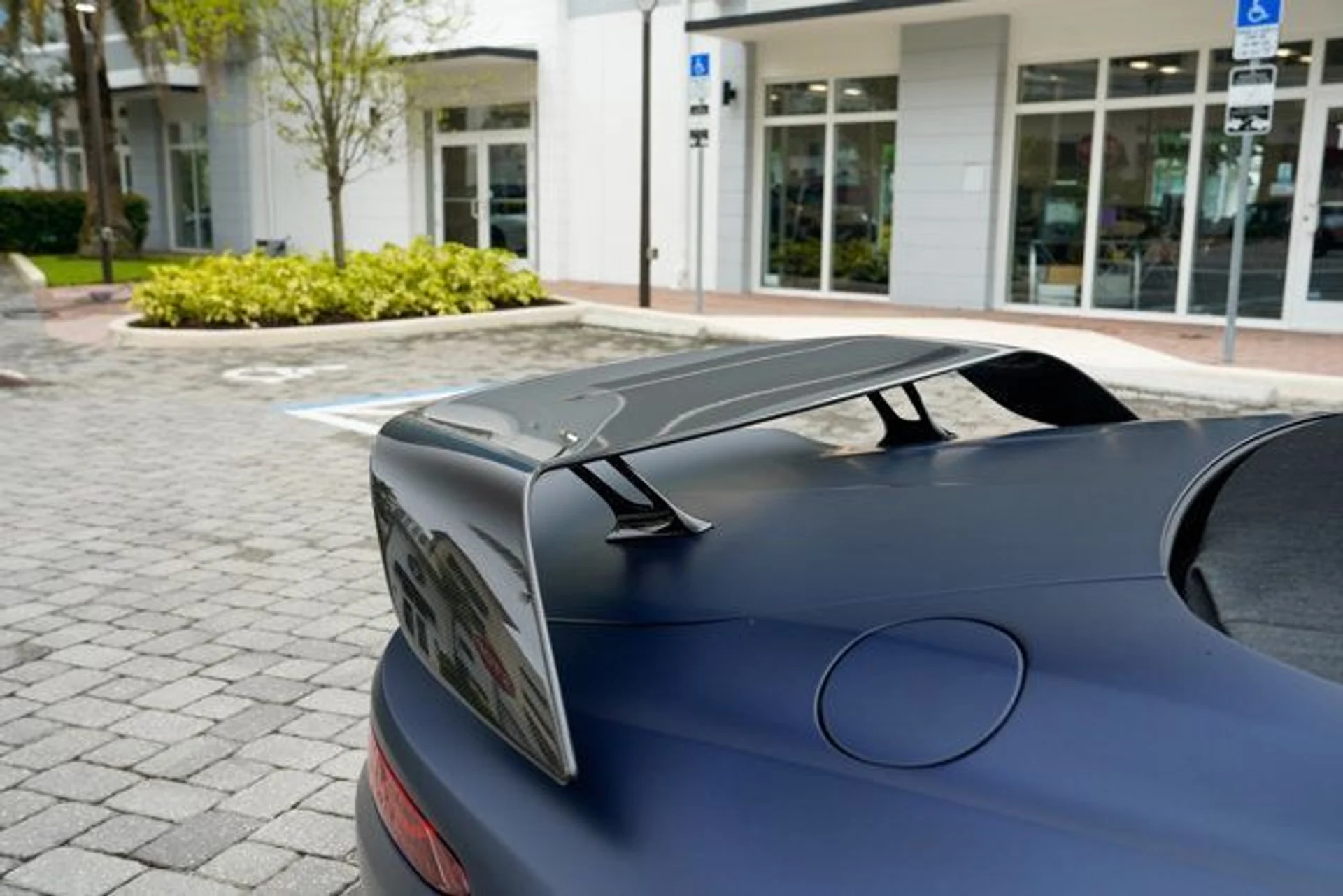 mph055_2854736321_22999094_56_640_fabff5331e