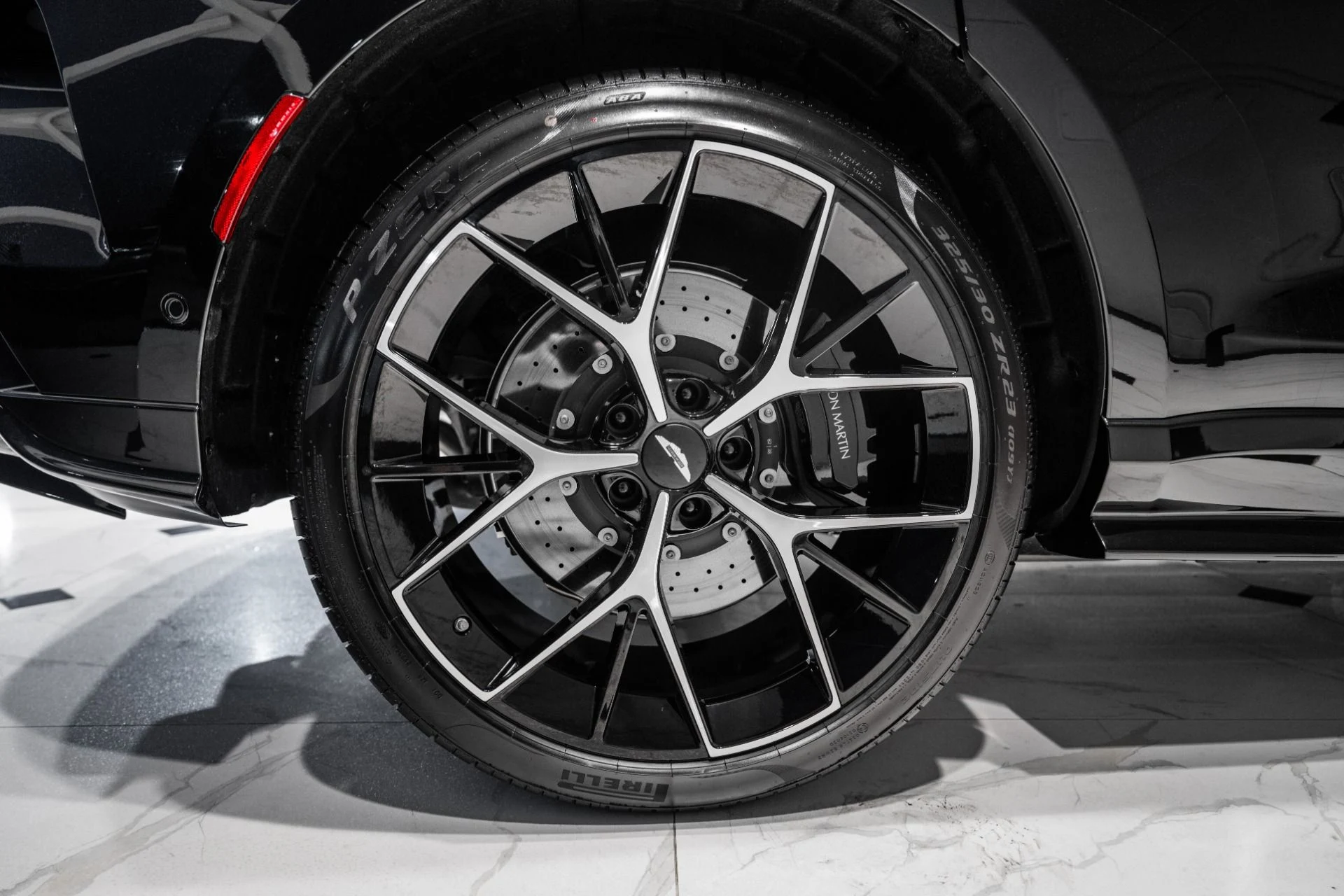 mph055_2855198698_New_2026_Aston_Martin_DBX_S_1775443121_7163b244c9