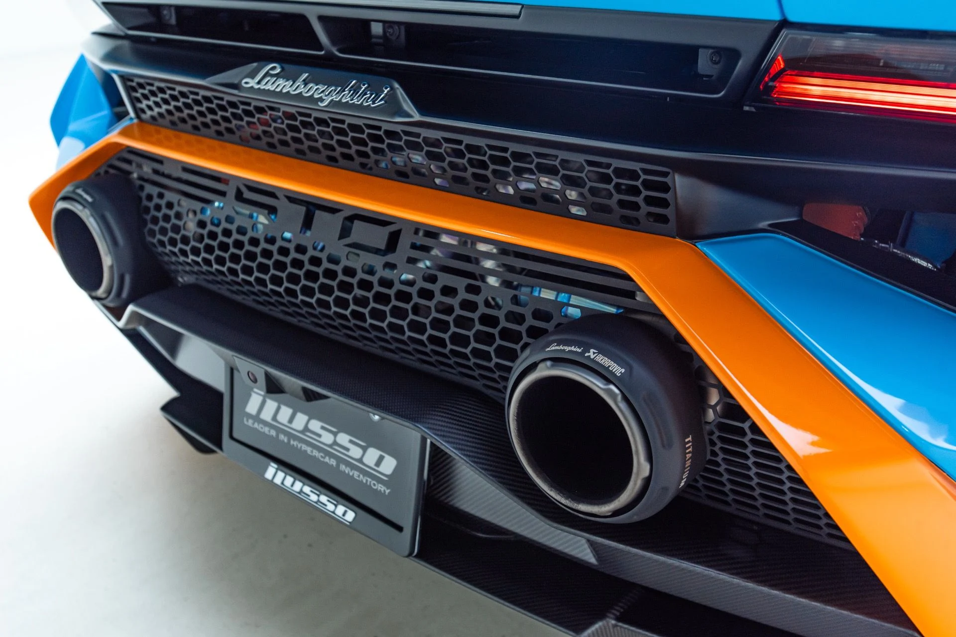 mph055_2868612636_Used_2024_Lamborghini_Huracan_STO_Alpha_10_Twin_Turbo_1786644416_1e68888bee