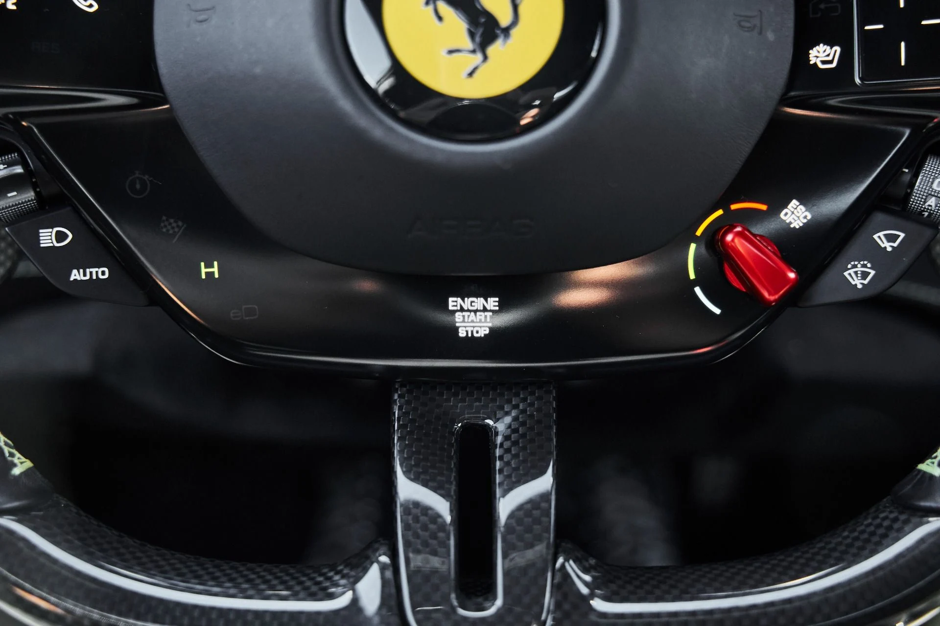 mph055_2875620448_Used_2021_Ferrari_SF_90_Stradale_Base_1781822367_63ab8355ca